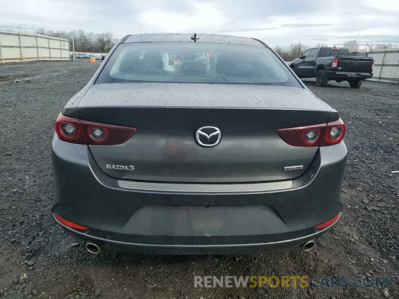 6 Photograph of a damaged car 3MZBPADL3NM311549 MAZDA 3 2022