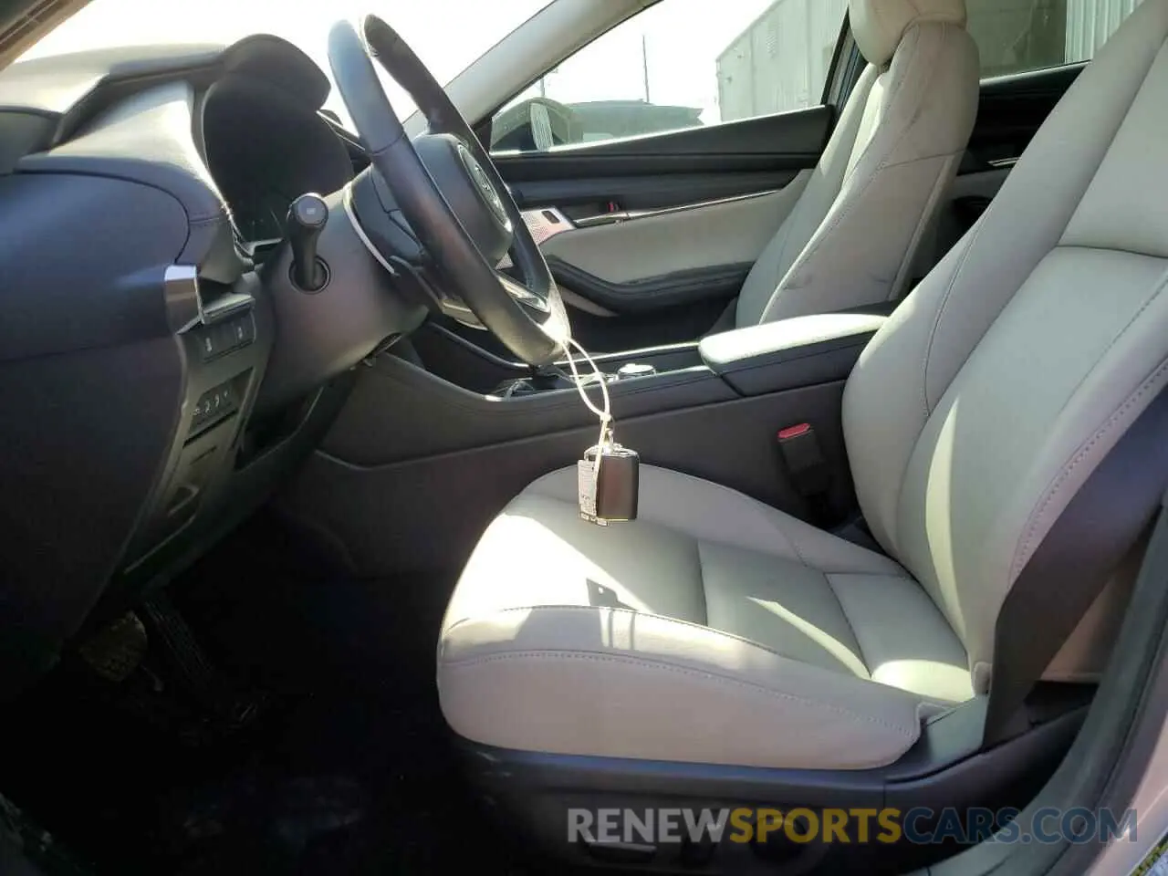 7 Photograph of a damaged car 3MZBPBAY7NM318994 MAZDA 3 2022