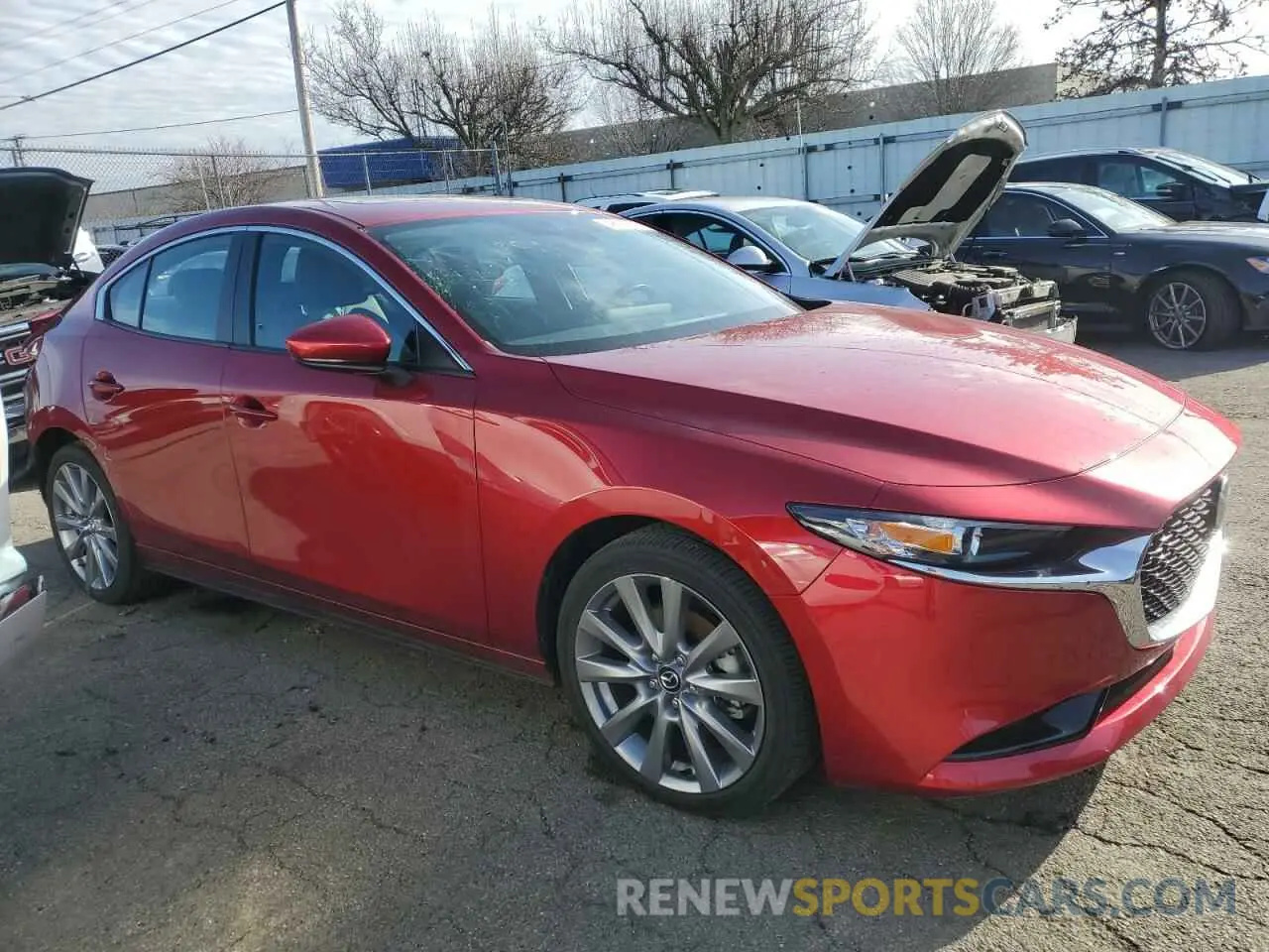 4 Photograph of a damaged car 3MZBPBCL7NM318883 MAZDA 3 2022