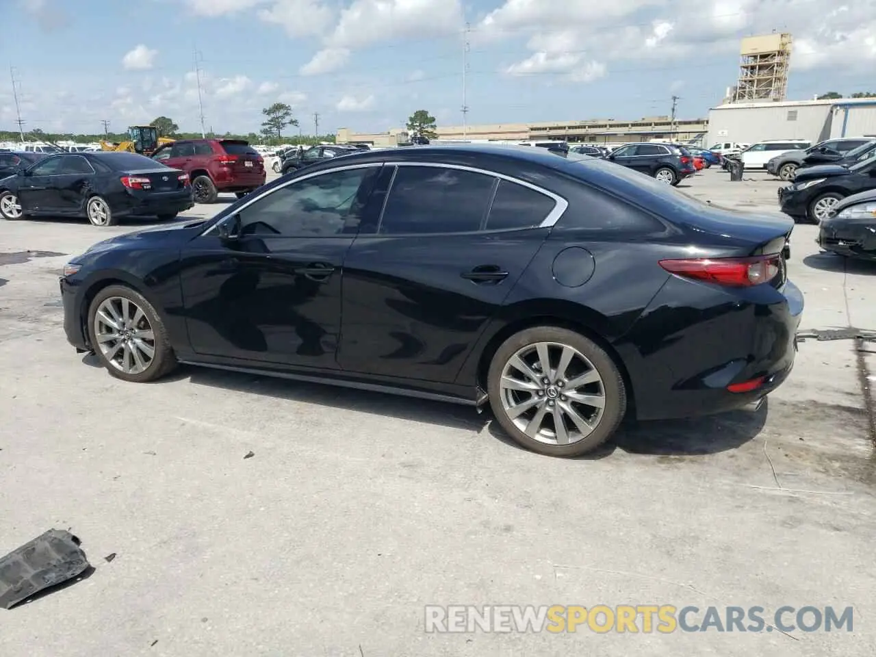 2 Photograph of a damaged car 3MZBPBDL1NM319347 MAZDA 3 2022