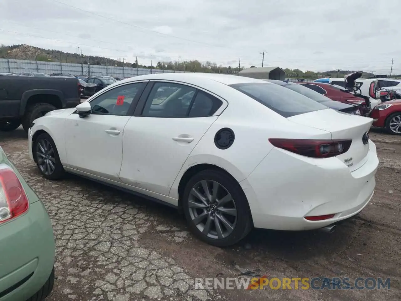 2 Photograph of a damaged car JM1BPABL1N1501157 MAZDA 3 2022