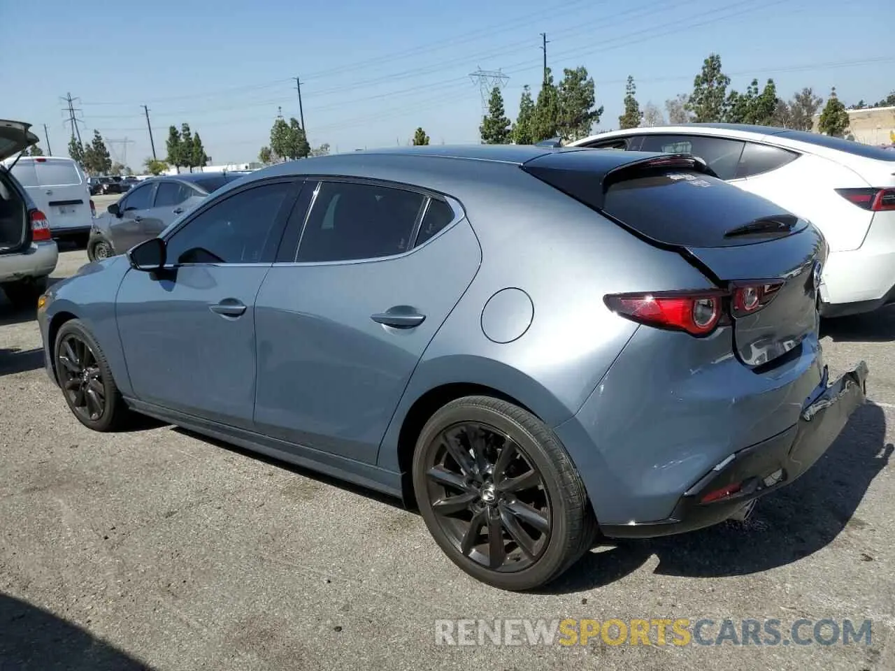 2 Photograph of a damaged car JM1BPAML8N1511424 MAZDA 3 2022