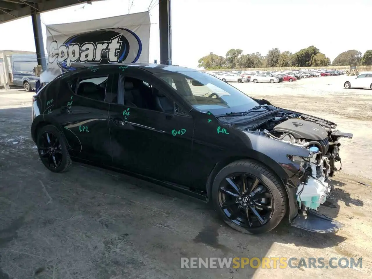4 Photograph of a damaged car JM1BPAML8N1516364 MAZDA 3 2022