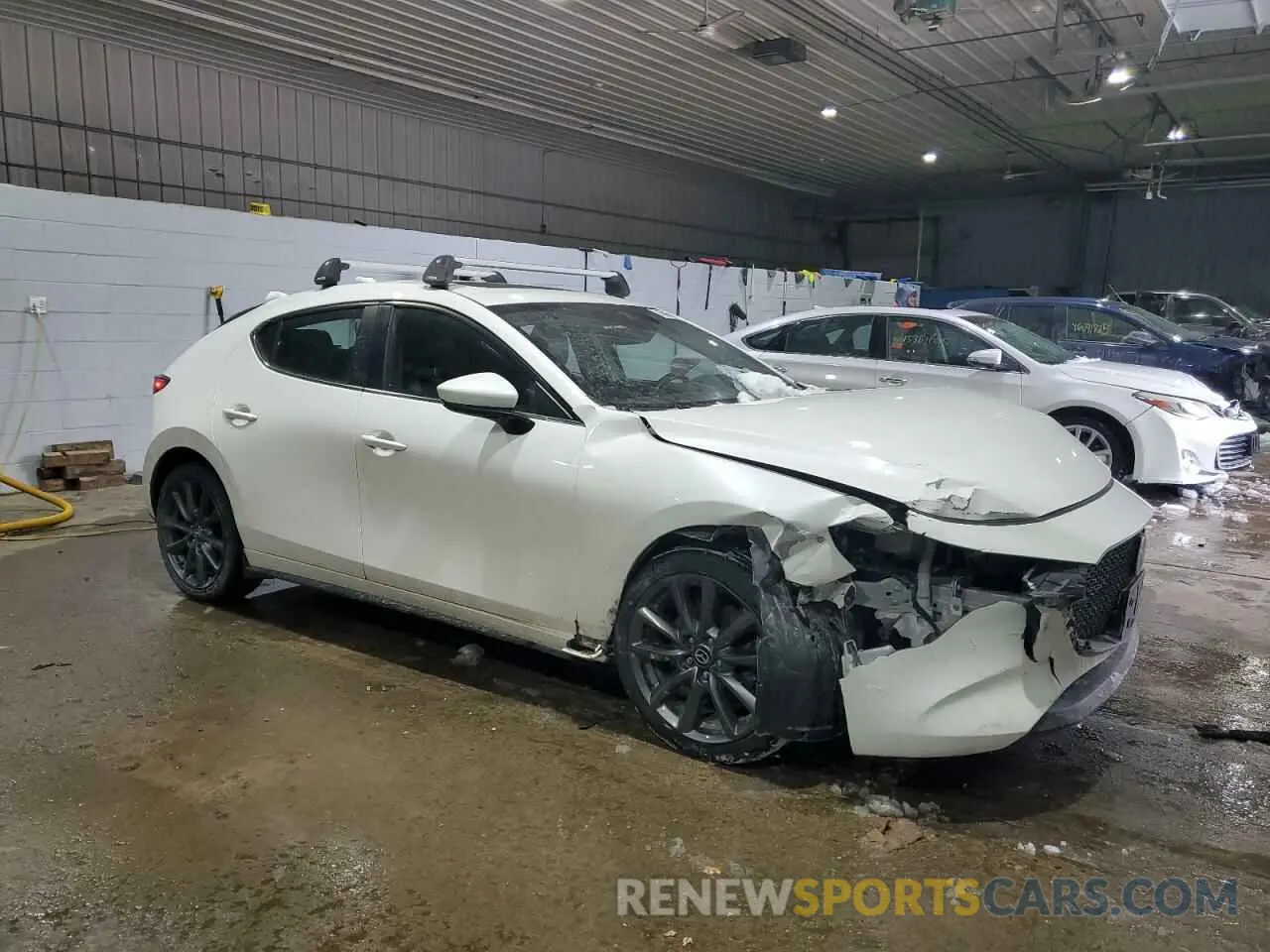 4 Photograph of a damaged car JM1BPBLL5N1508262 MAZDA 3 2022