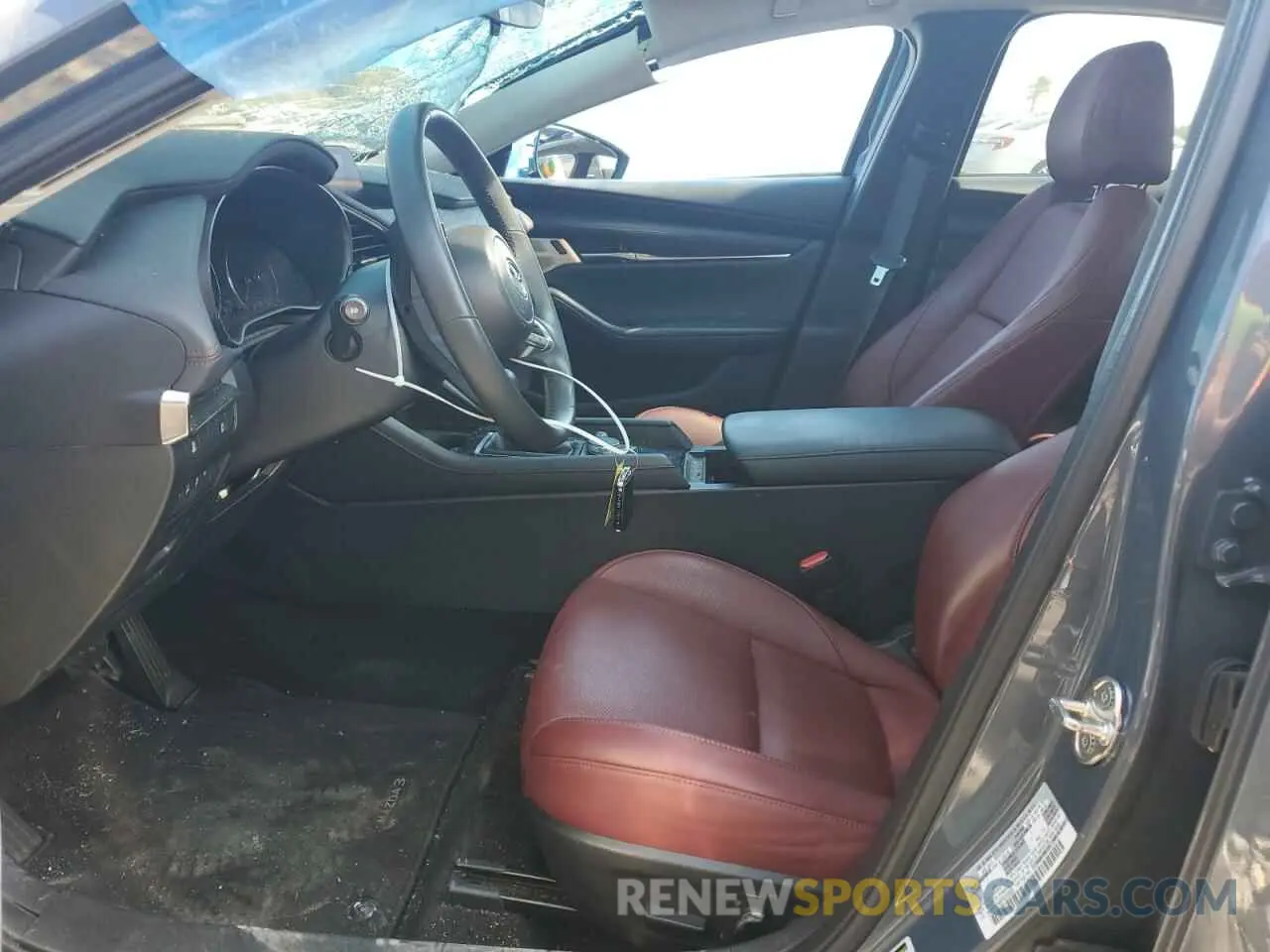7 Photograph of a damaged car 3MZBPBCM4PM370855 MAZDA 3 2023