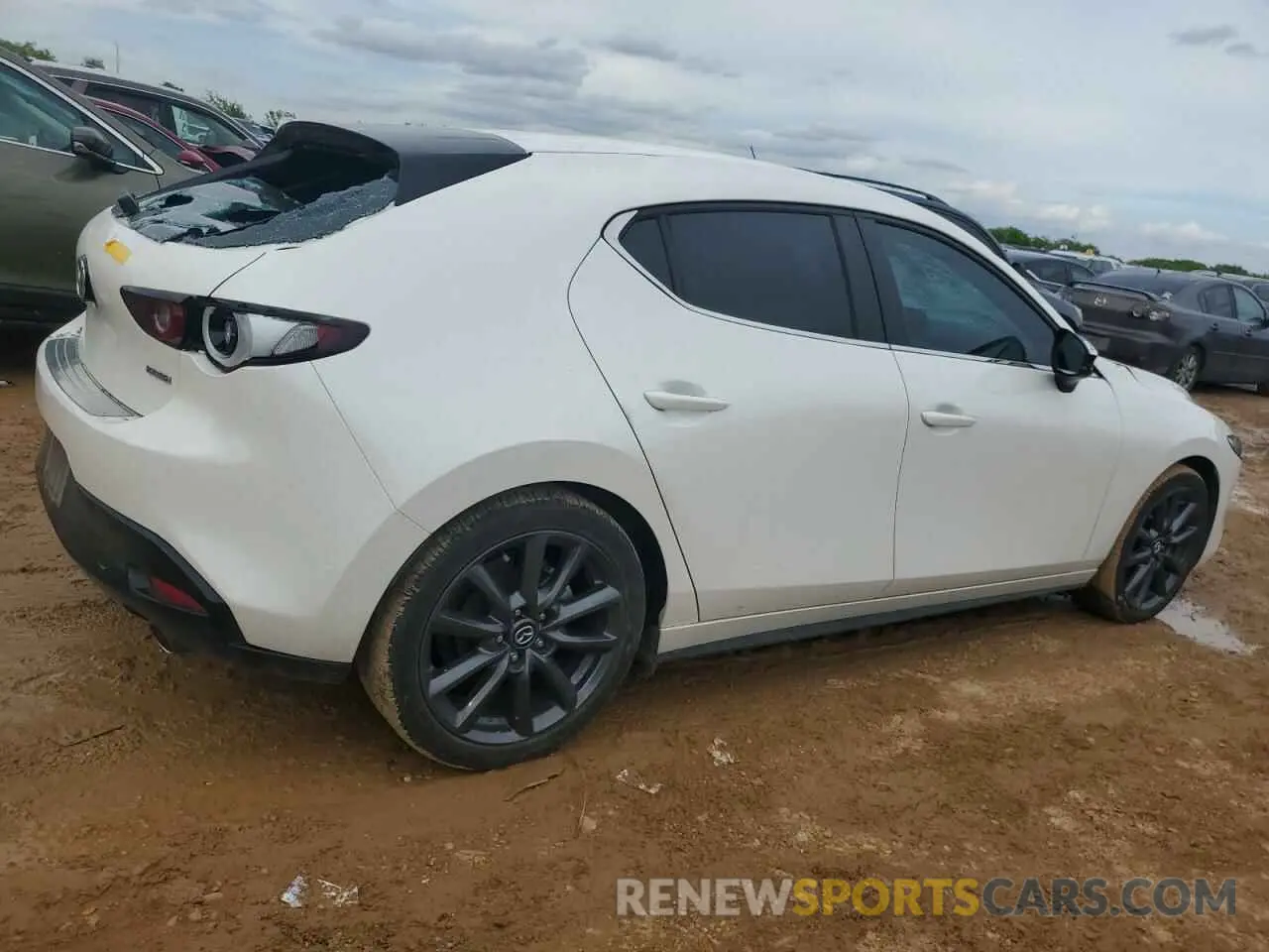 3 Photograph of a damaged car JM1BPAKM4P1613639 MAZDA 3 2023