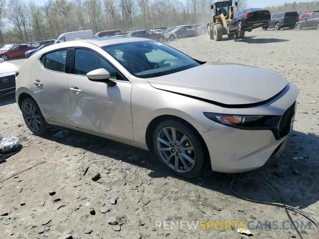 4 Photograph of a damaged car JM1BPALM3P1610942 MAZDA 3 2023