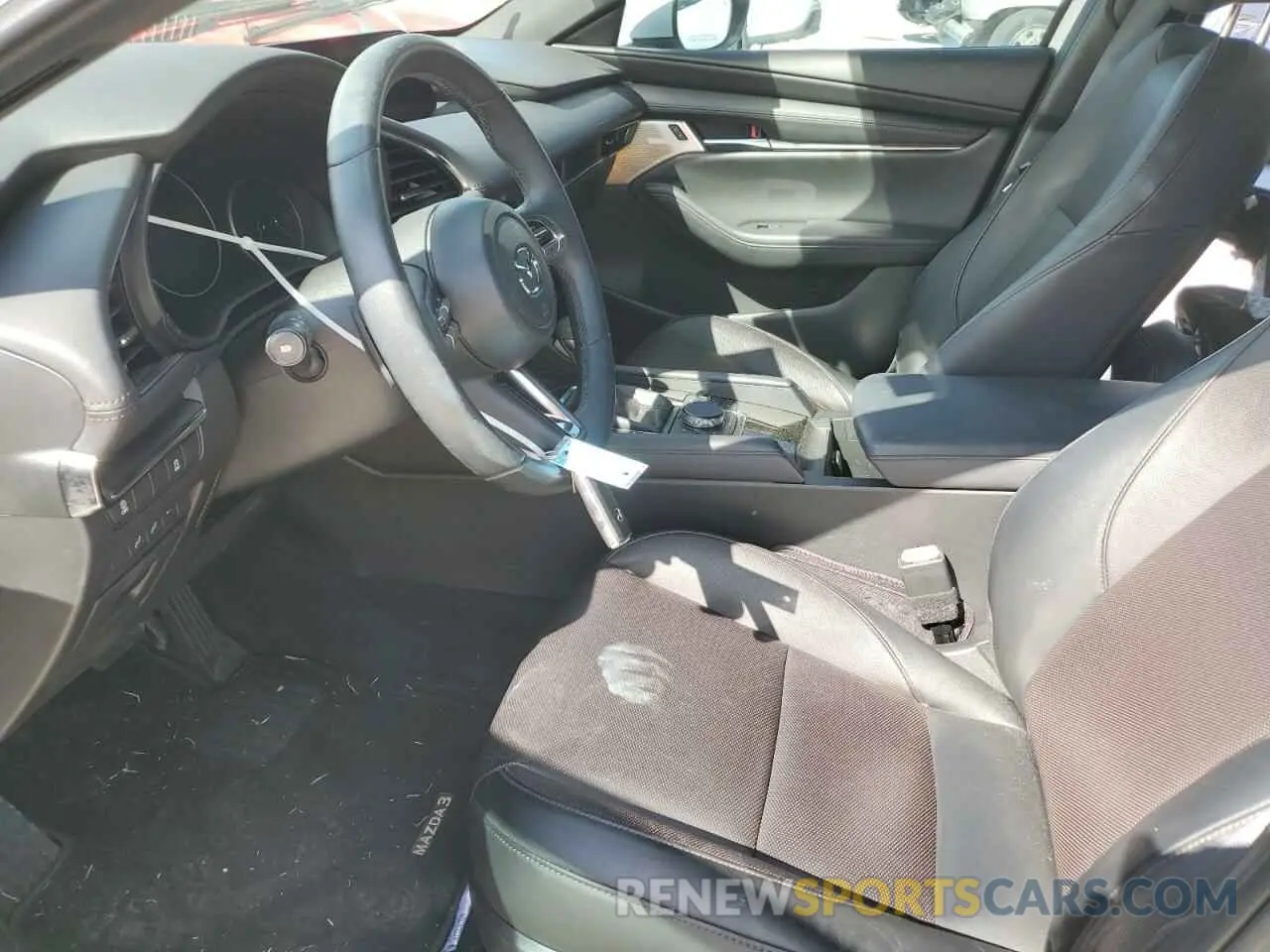7 Photograph of a damaged car JM1BPBMM7P1604968 MAZDA 3 2023