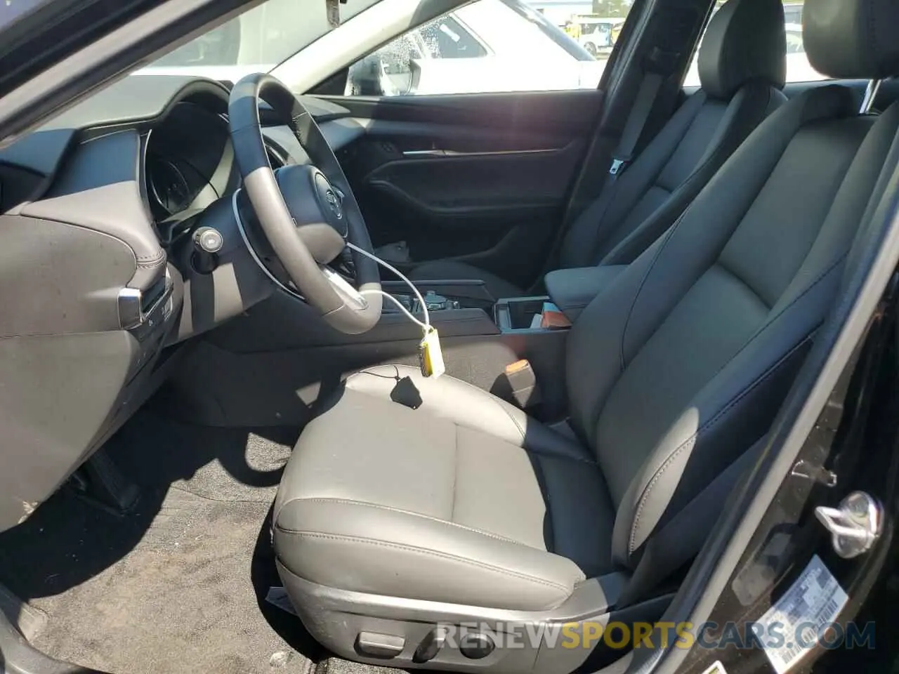 7 Photograph of a damaged car 3MZBPACM2RM404675 MAZDA 3 2024