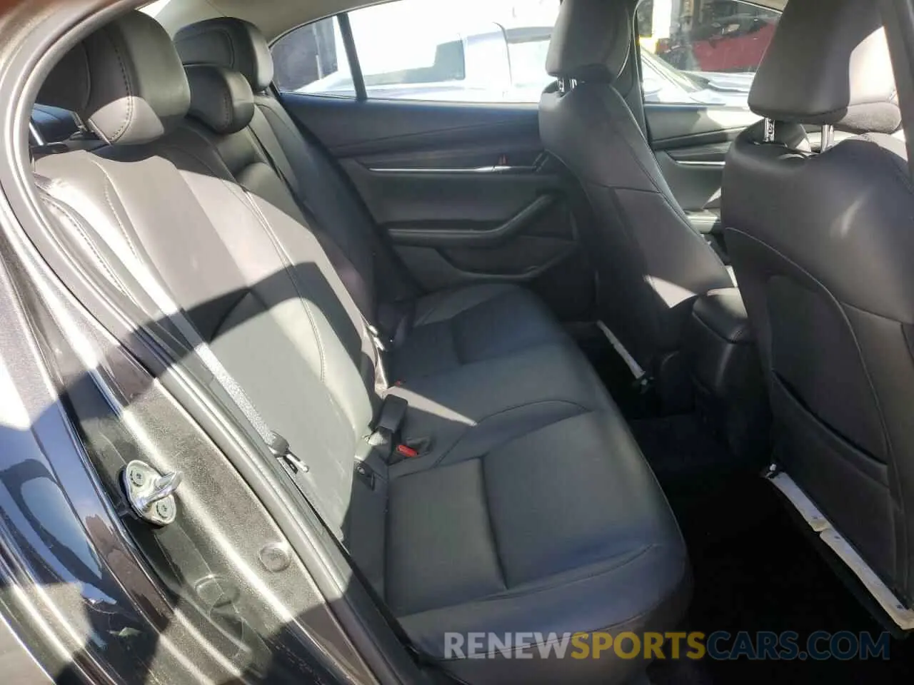 10 Photograph of a damaged car 3MZBPACM7RM418507 MAZDA 3 2024