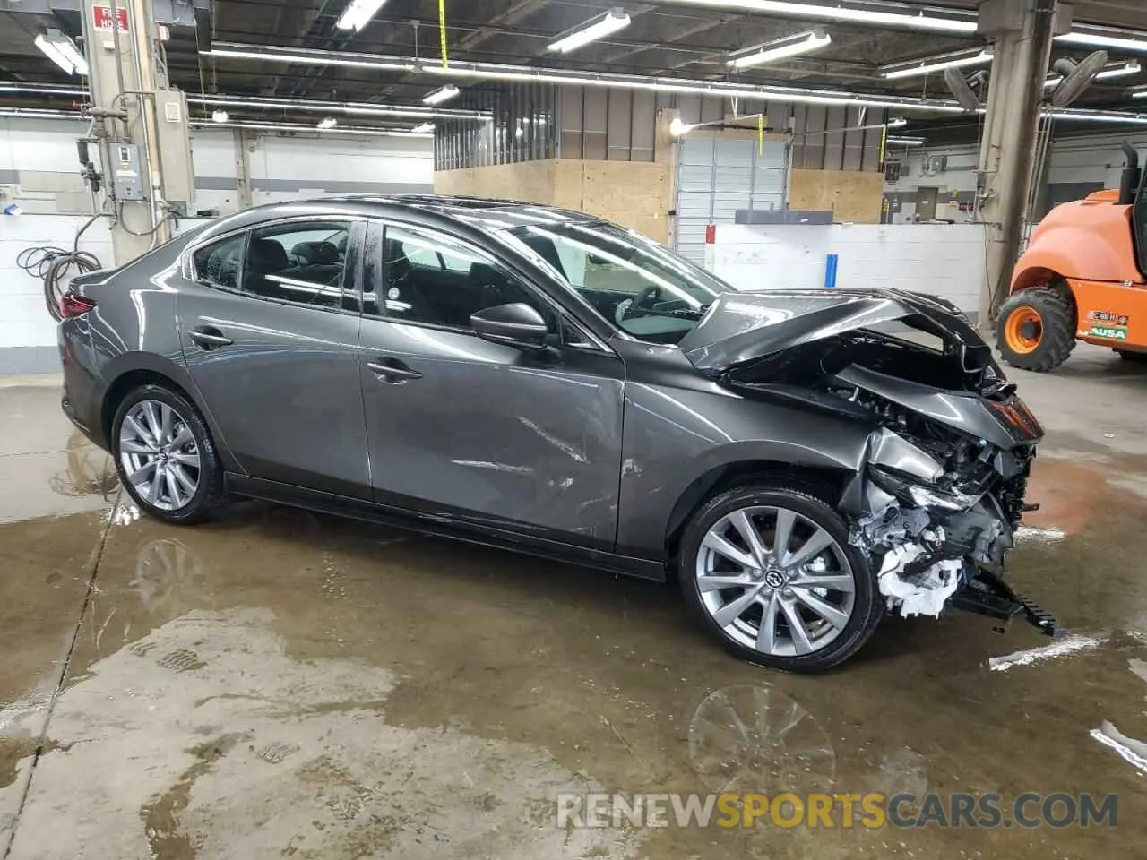 4 Photograph of a damaged car 3MZBPACM1SM465571 MAZDA 3 2025