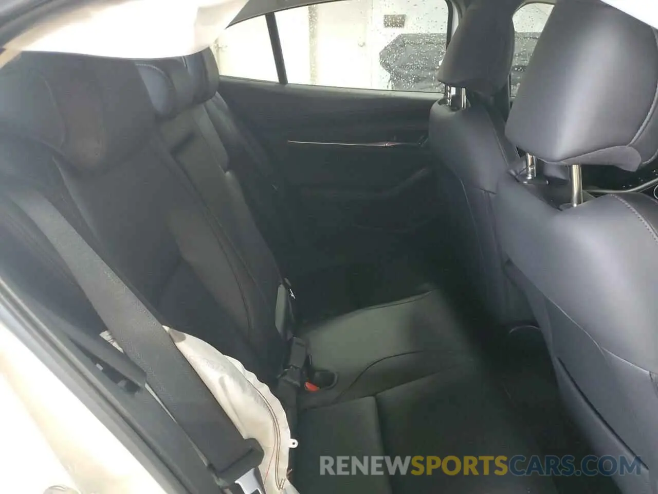 10 Photograph of a damaged car JM1BPACM8S1775538 MAZDA 3 2025