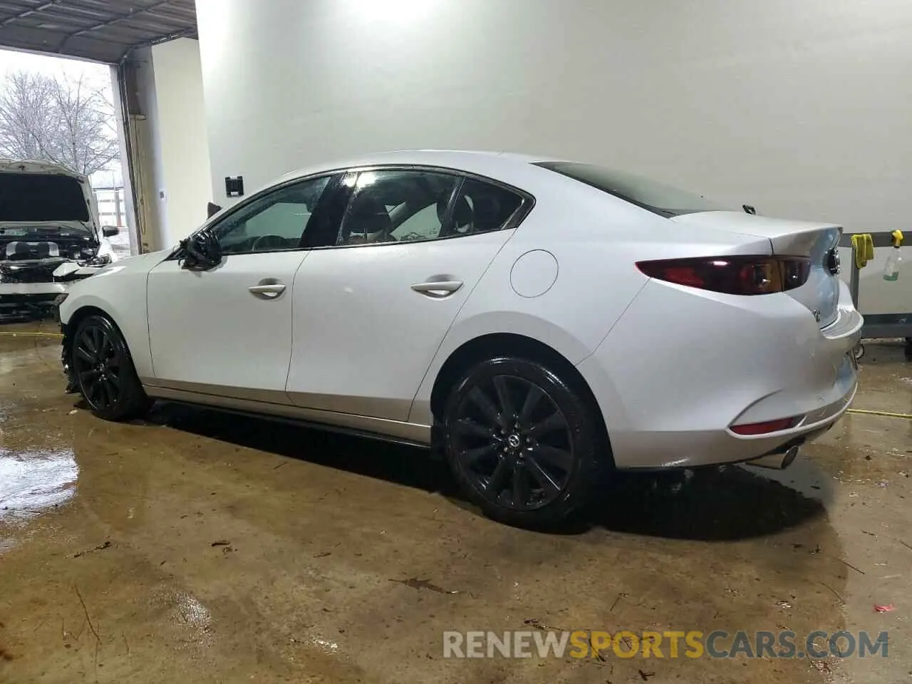 2 Photograph of a damaged car 3MZBPBXY8RM400861 MAZDA 3 CARBON T 2024