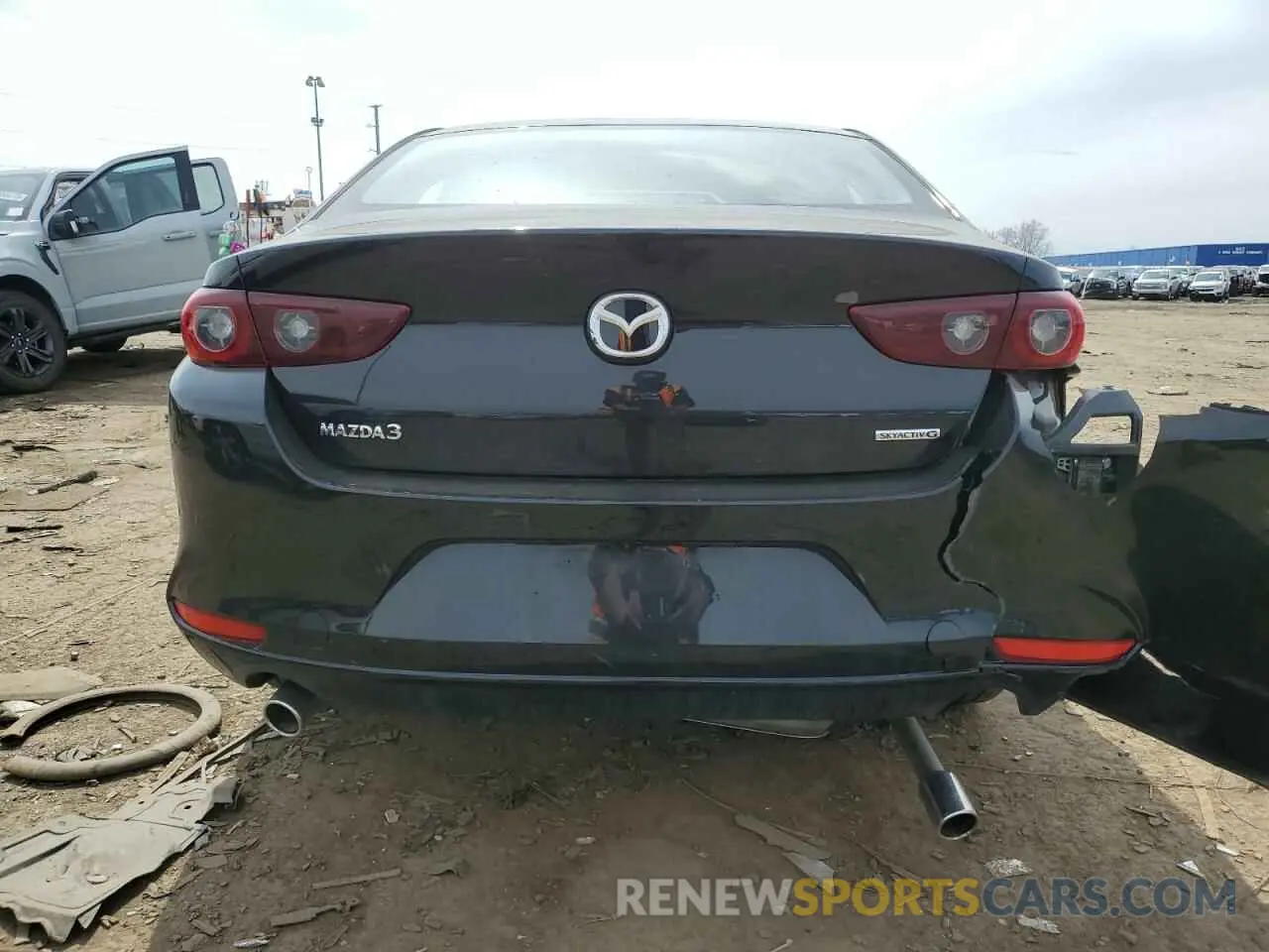 6 Photograph of a damaged car 3MZBPABM4RM415114 MAZDA 3 SELECT S 2024