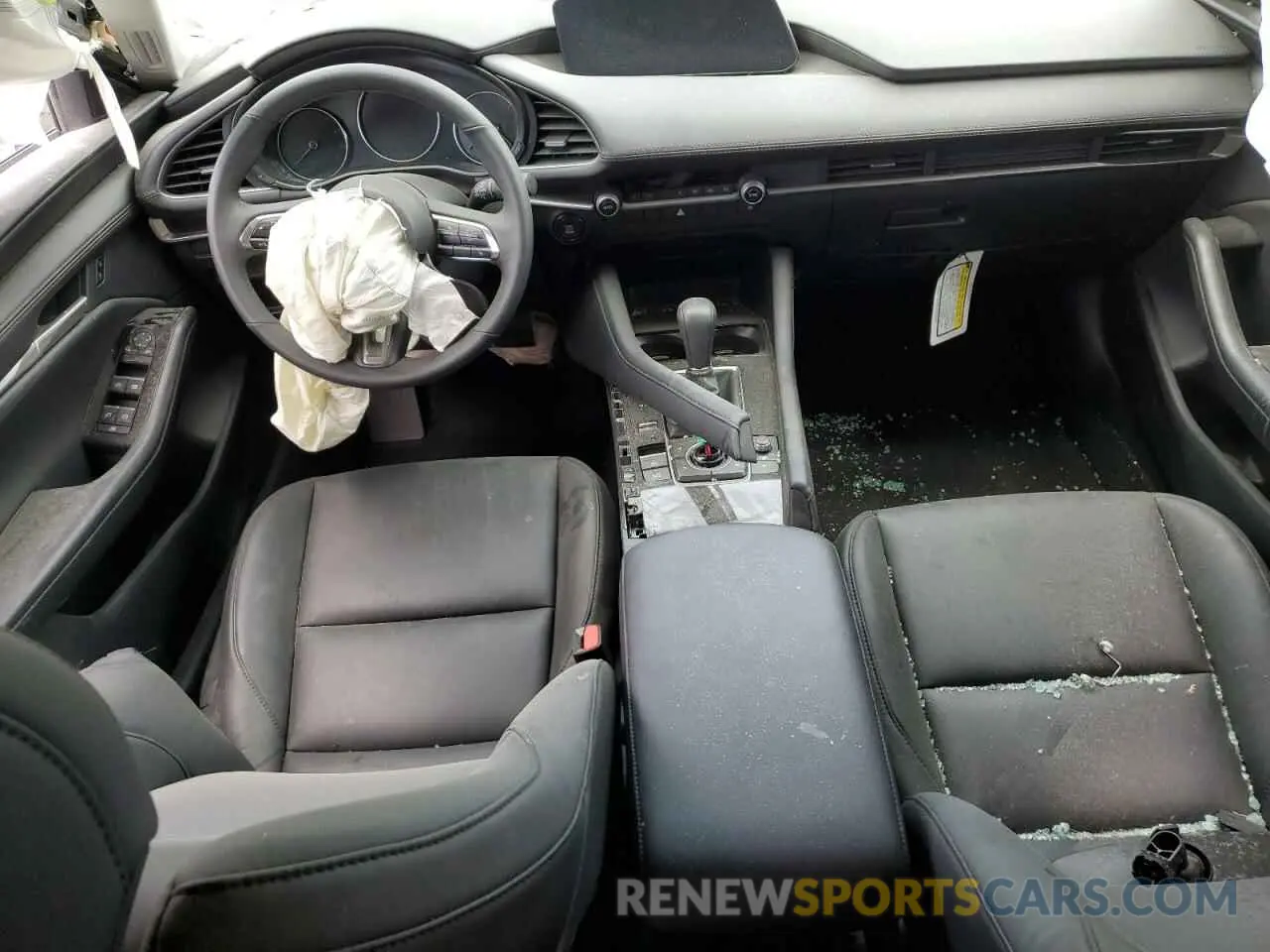 8 Photograph of a damaged car 3MZBPABM0SM460122 MAZDA 3 SELECT S 2025
