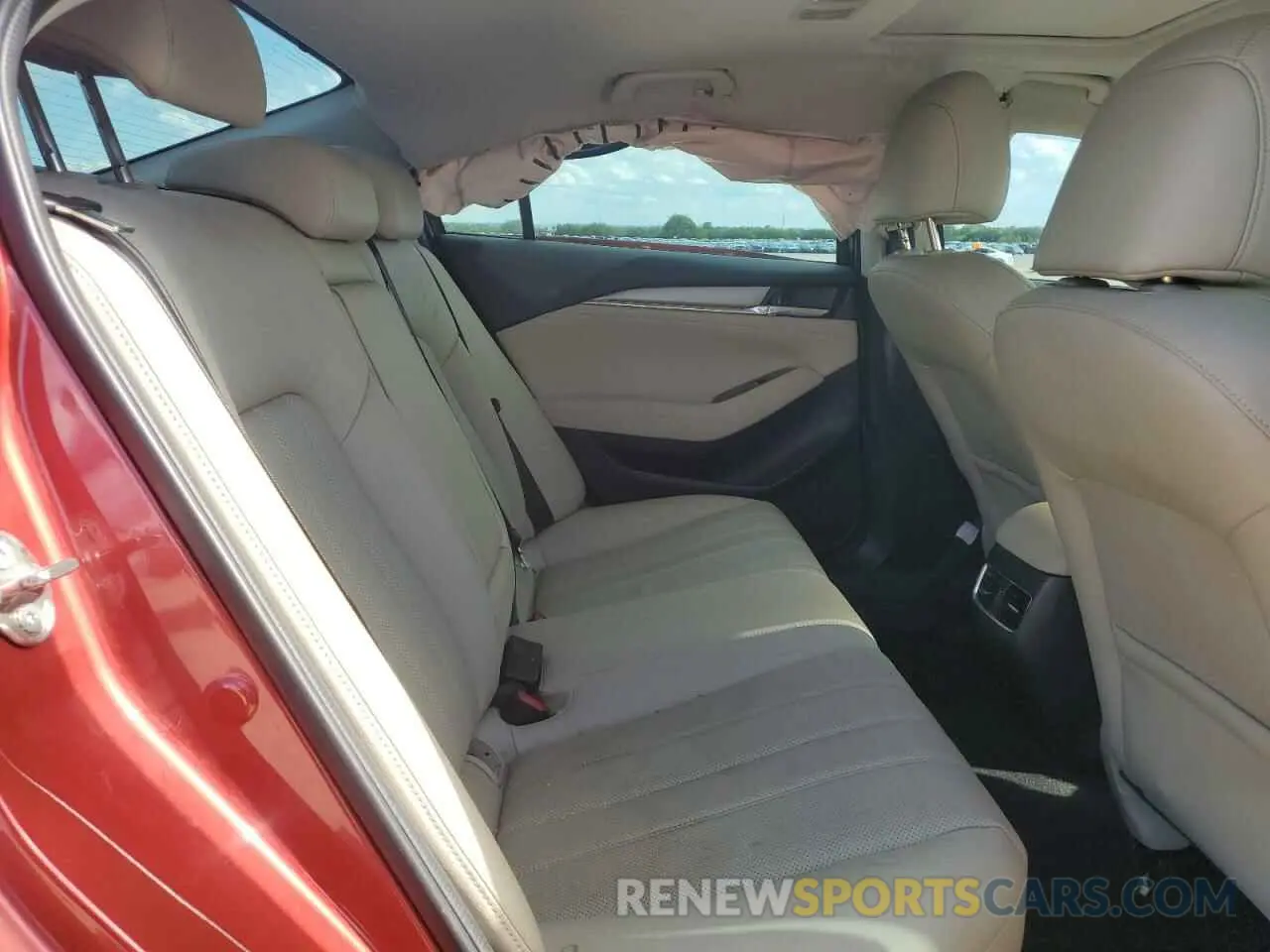 10 Photograph of a damaged car JM1GL1VM9K1510321 MAZDA 6 2019