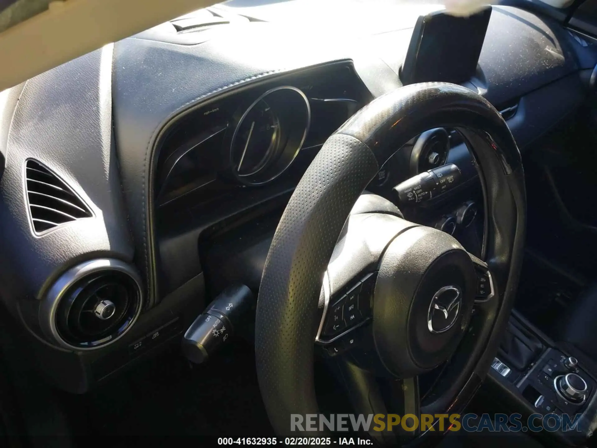 7 Photograph of a damaged car JM1DKDB70K1445493 MAZDA CX-3 2019