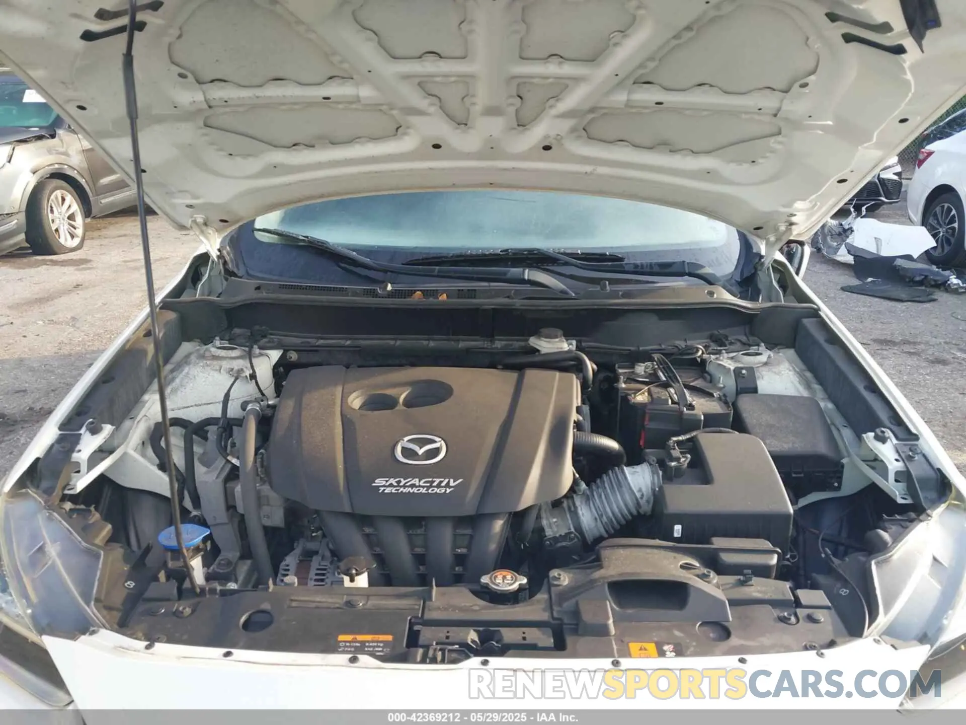 10 Photograph of a damaged car JM1DKDB70K1457899 MAZDA CX-3 2019