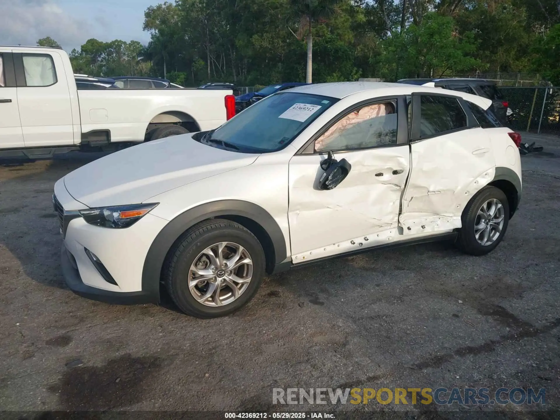 2 Photograph of a damaged car JM1DKDB70K1457899 MAZDA CX-3 2019