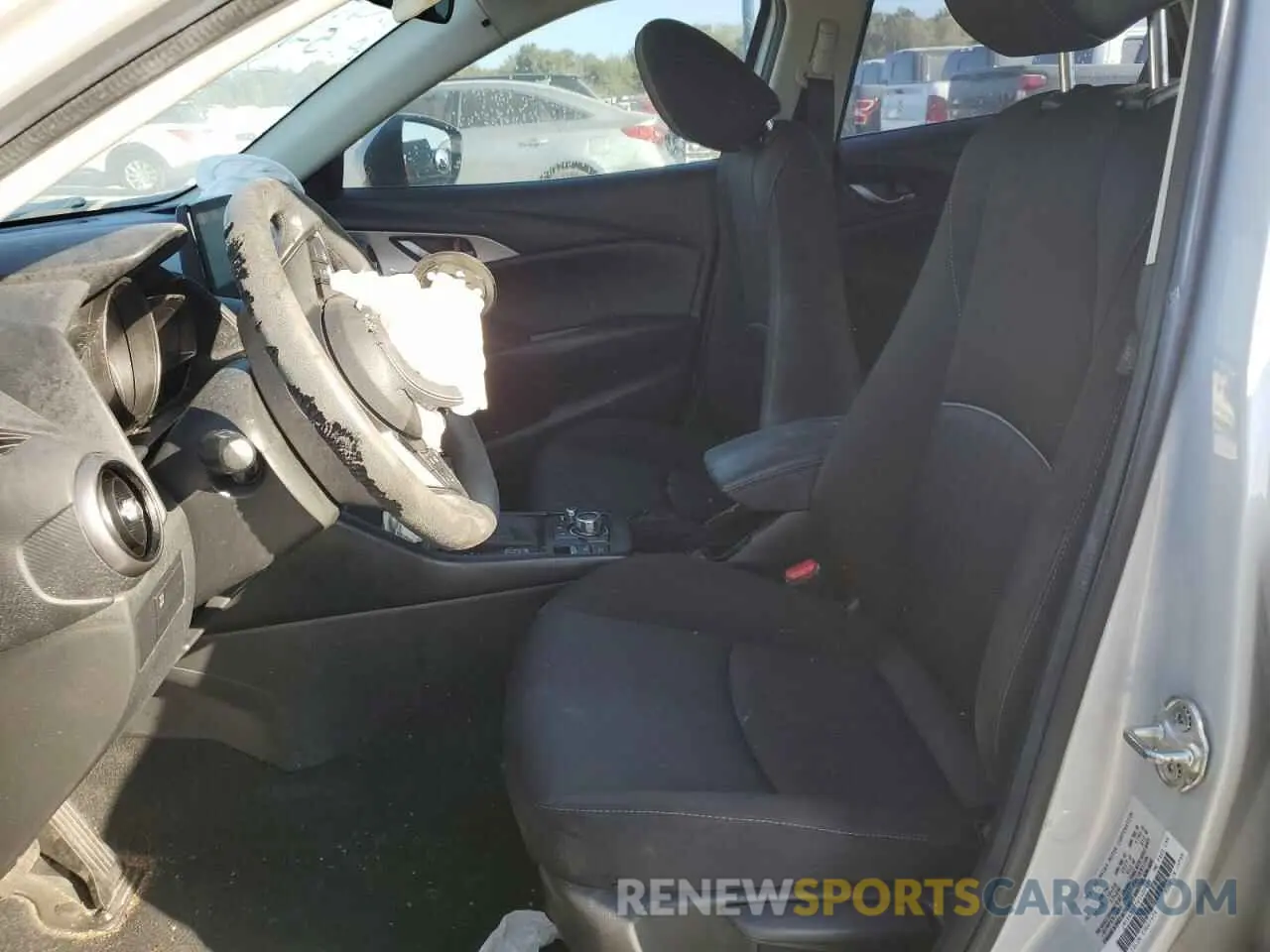 7 Photograph of a damaged car JM1DKDB75K1409489 MAZDA CX-3 2019