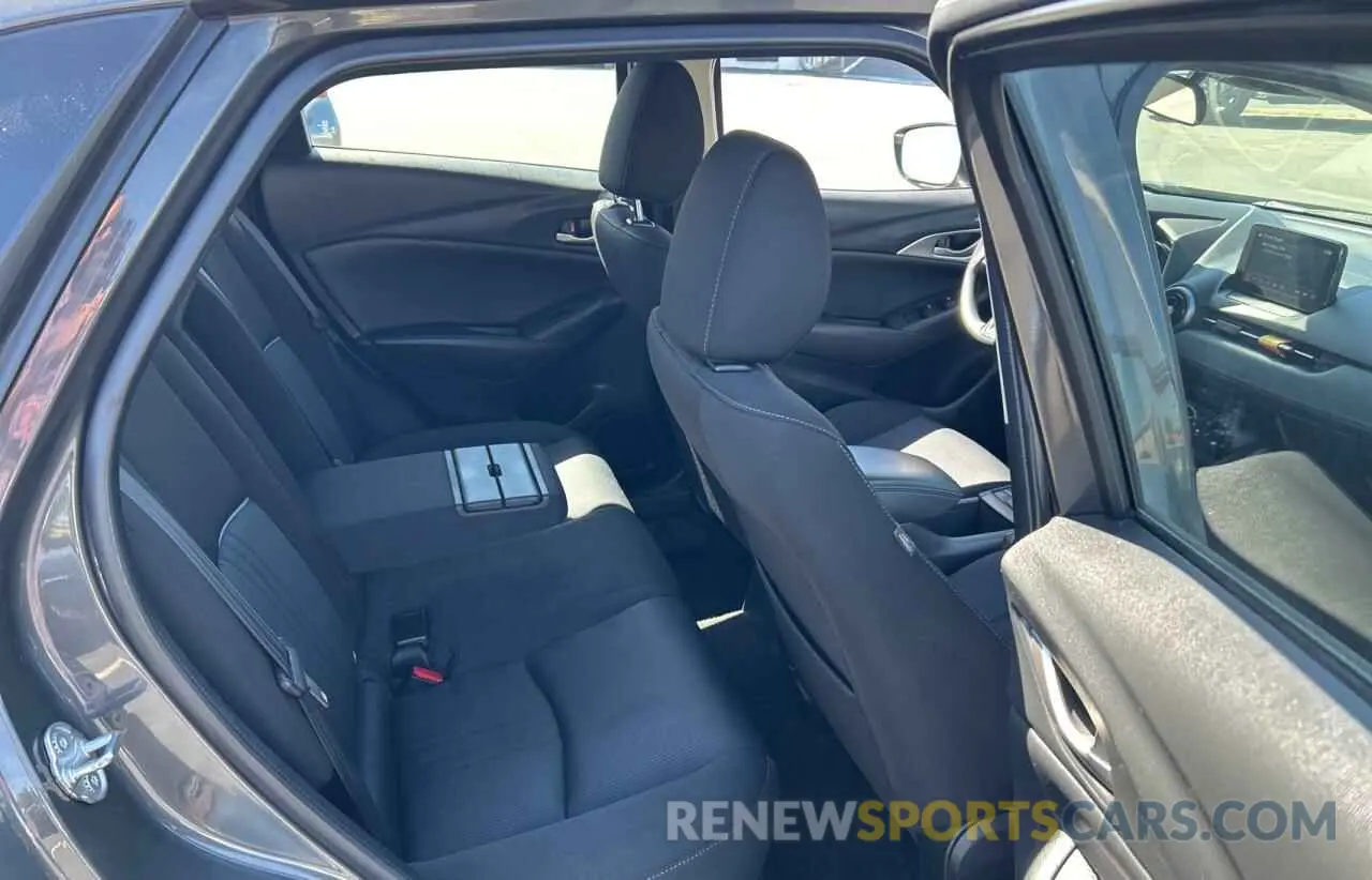 6 Photograph of a damaged car JM1DKDB78K1427775 MAZDA CX-3 2019