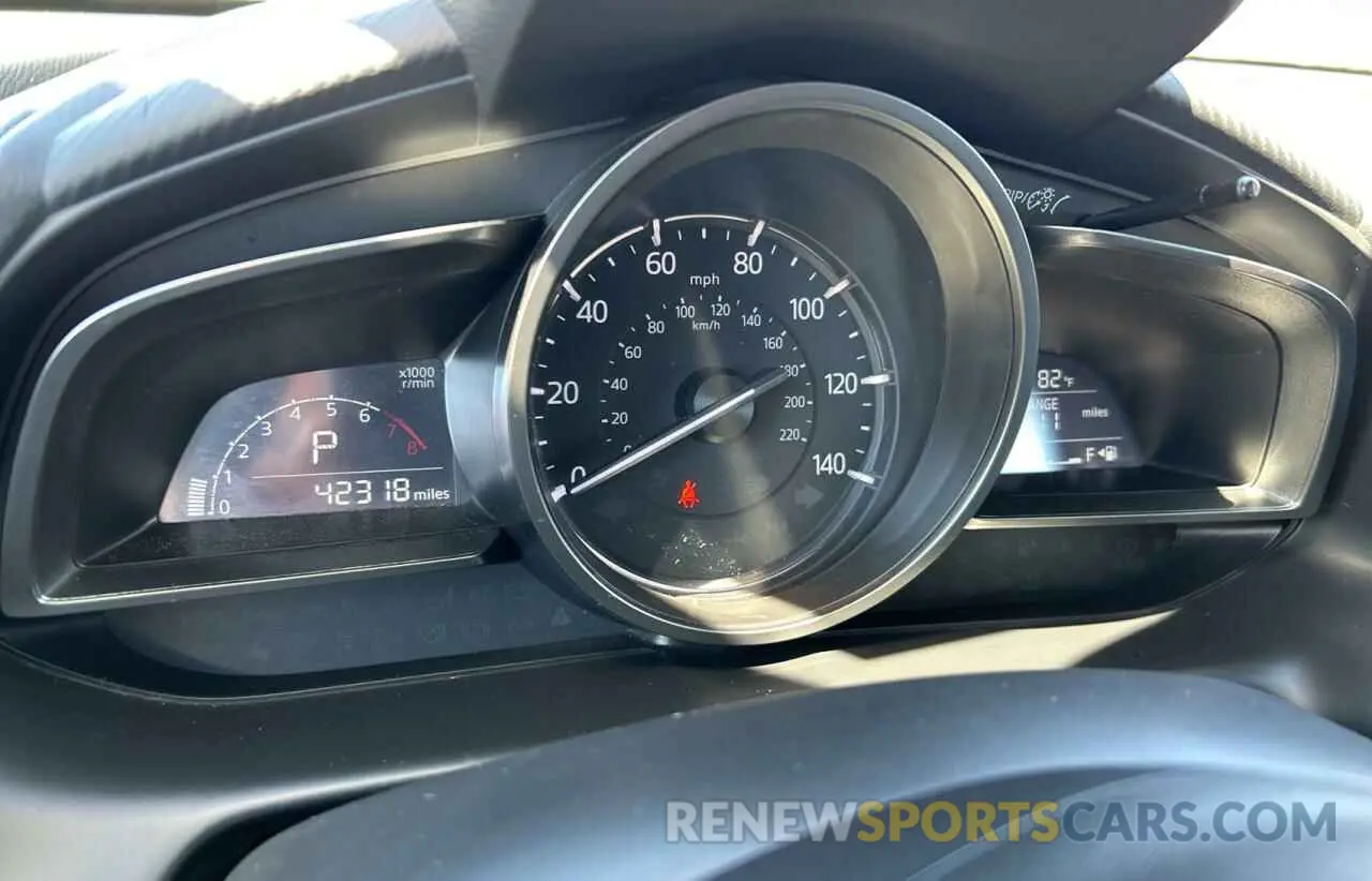 8 Photograph of a damaged car JM1DKDB78K1427775 MAZDA CX-3 2019