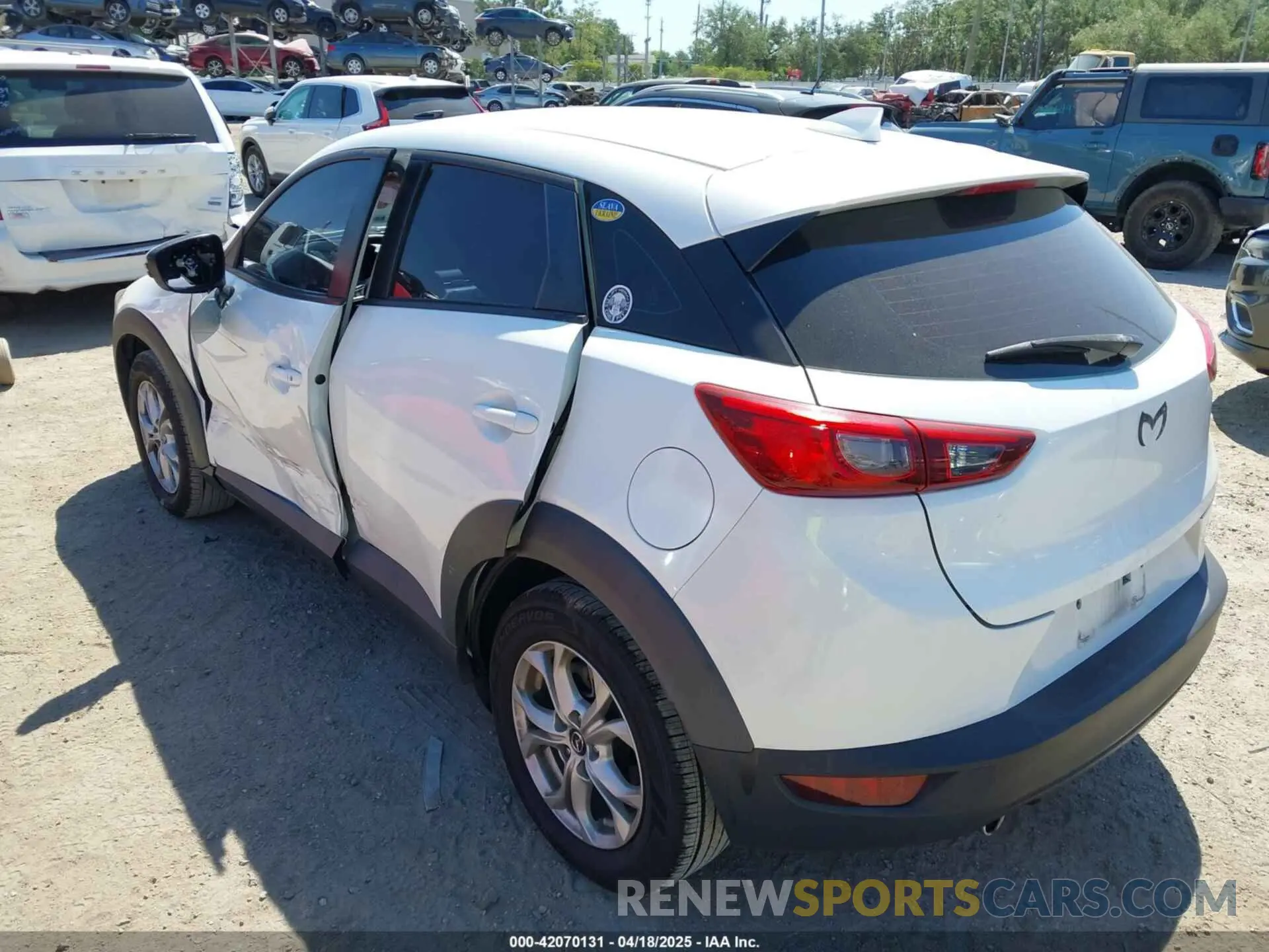 3 Photograph of a damaged car JM1DKDB79K0404043 MAZDA CX-3 2019