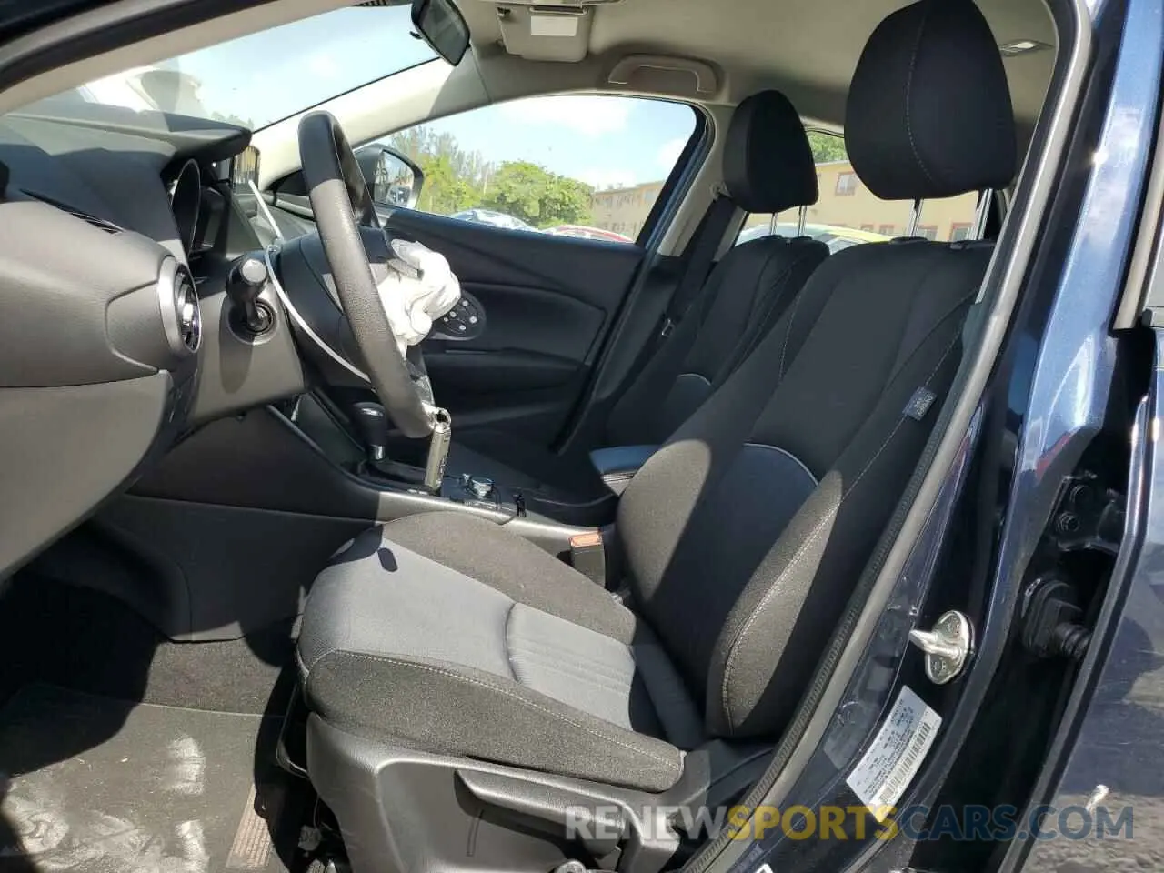 7 Photograph of a damaged car JM1DKDB7XK1454217 MAZDA CX-3 2019