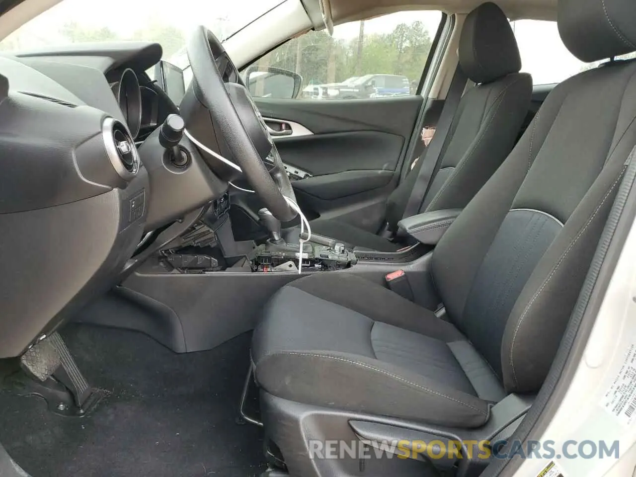 7 Photograph of a damaged car JM1DKDB7XK1454654 MAZDA CX-3 2019