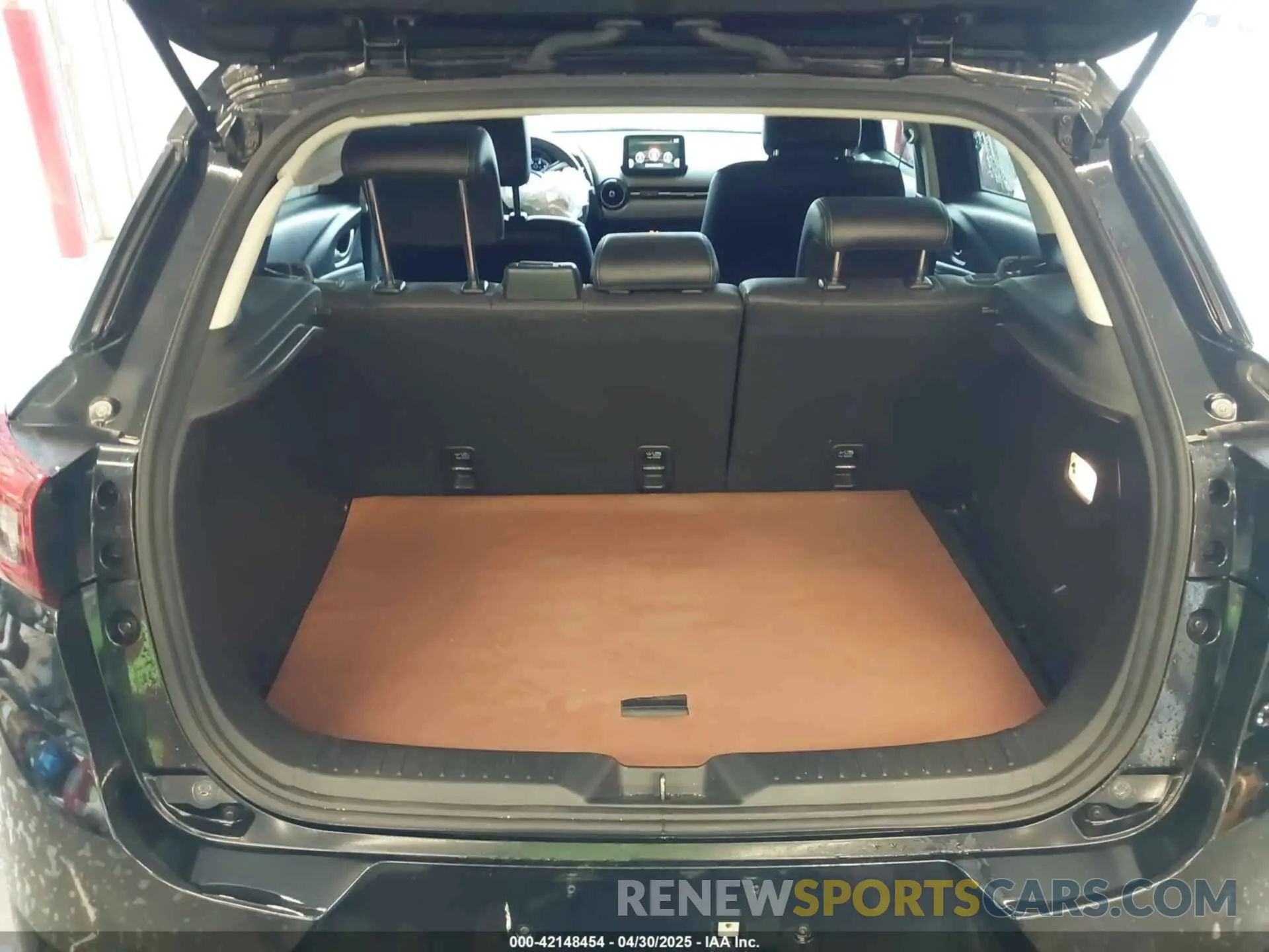 17 Photograph of a damaged car JM1DKDC70K0404219 MAZDA CX-3 2019