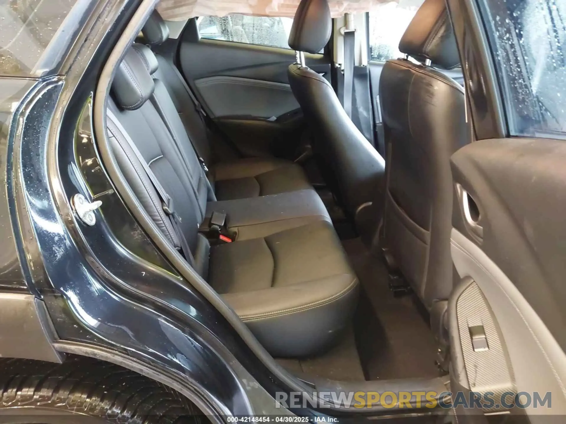 8 Photograph of a damaged car JM1DKDC70K0404219 MAZDA CX-3 2019