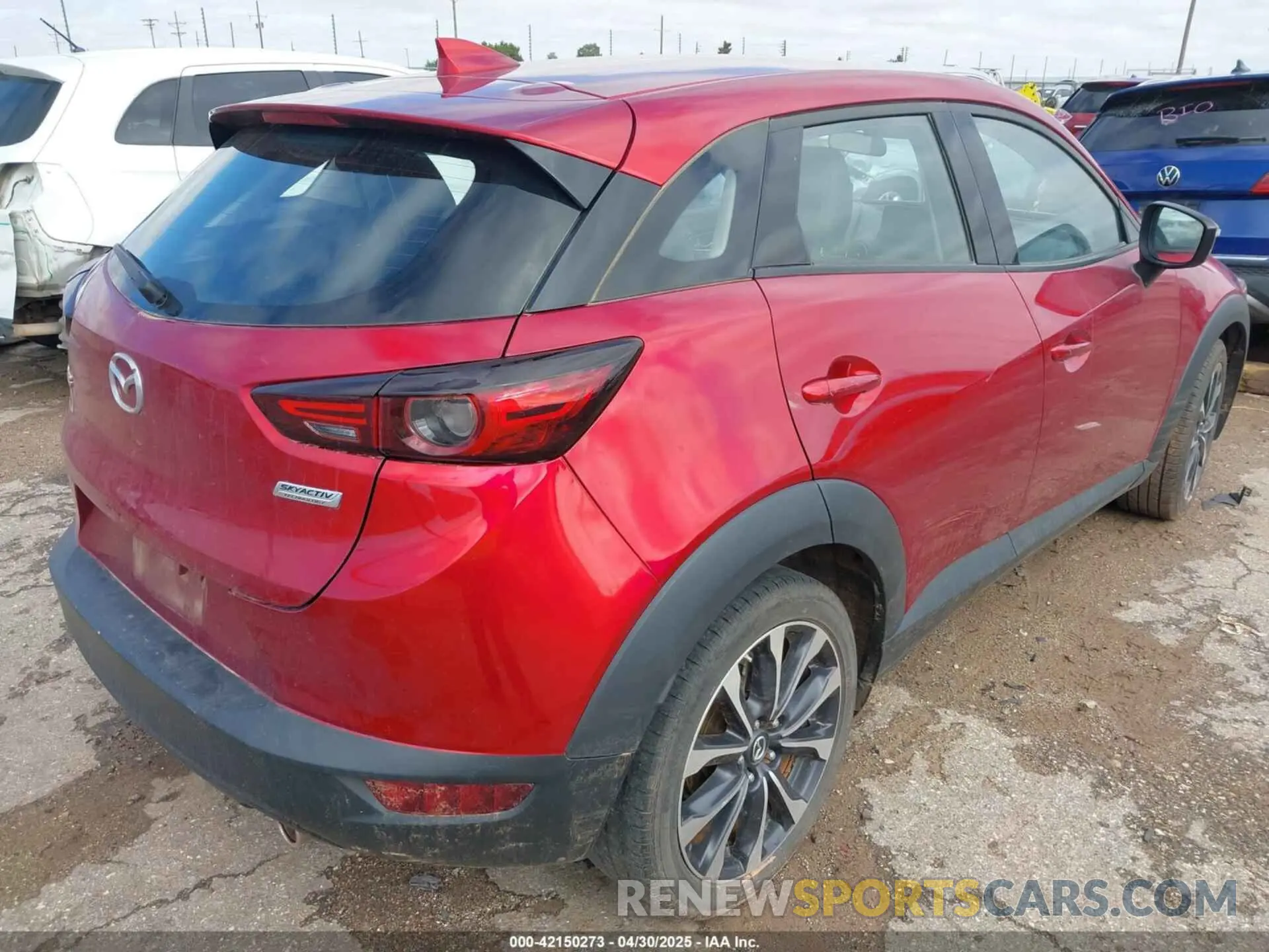 4 Photograph of a damaged car JM1DKDC70K1439014 MAZDA CX-3 2019
