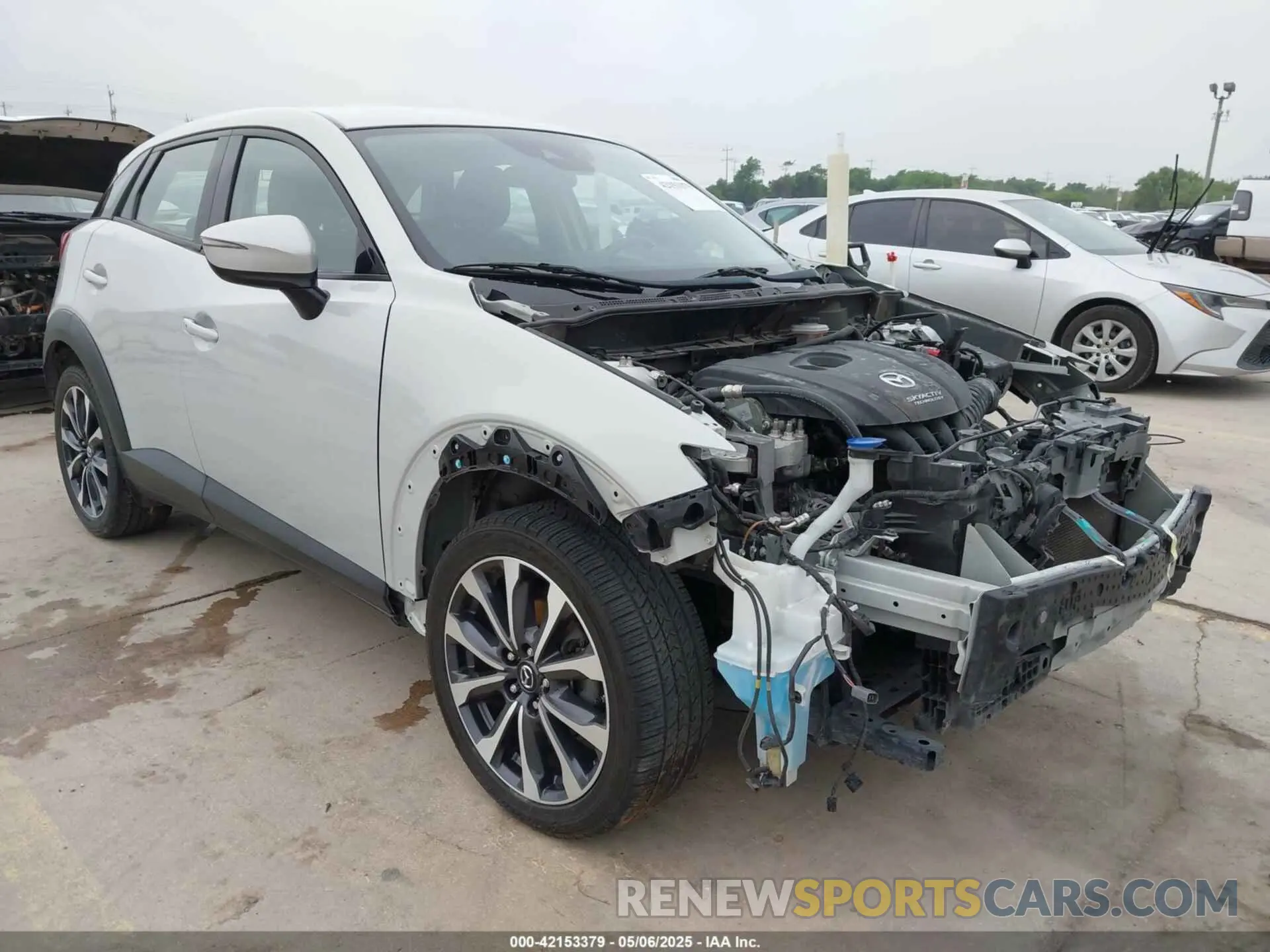 1 Photograph of a damaged car JM1DKDC71K1420987 MAZDA CX-3 2019
