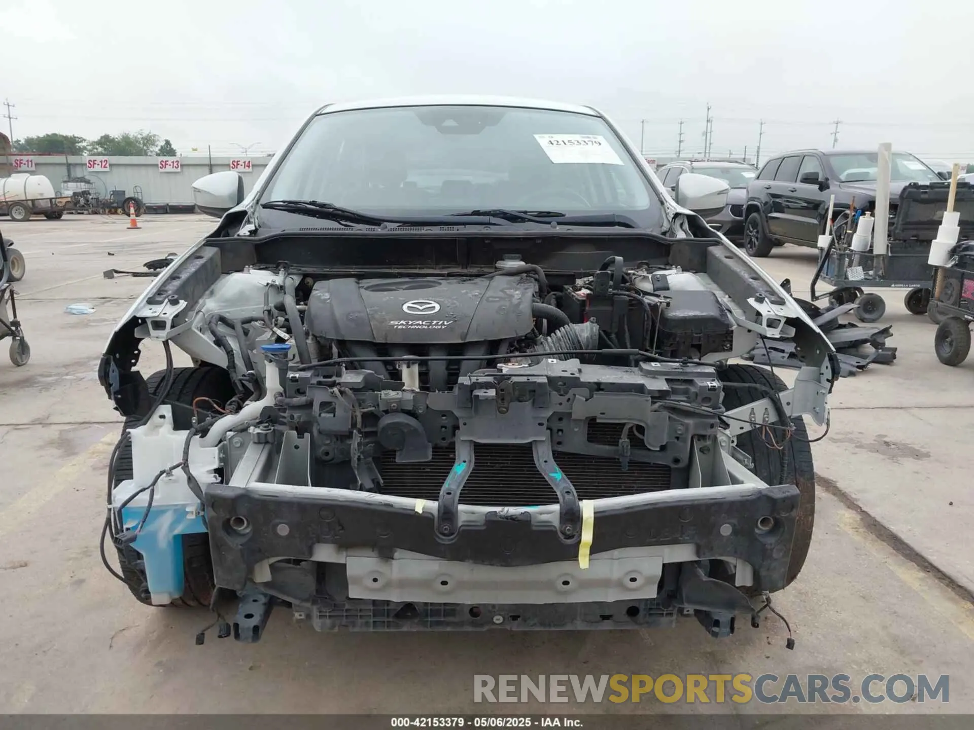 12 Photograph of a damaged car JM1DKDC71K1420987 MAZDA CX-3 2019