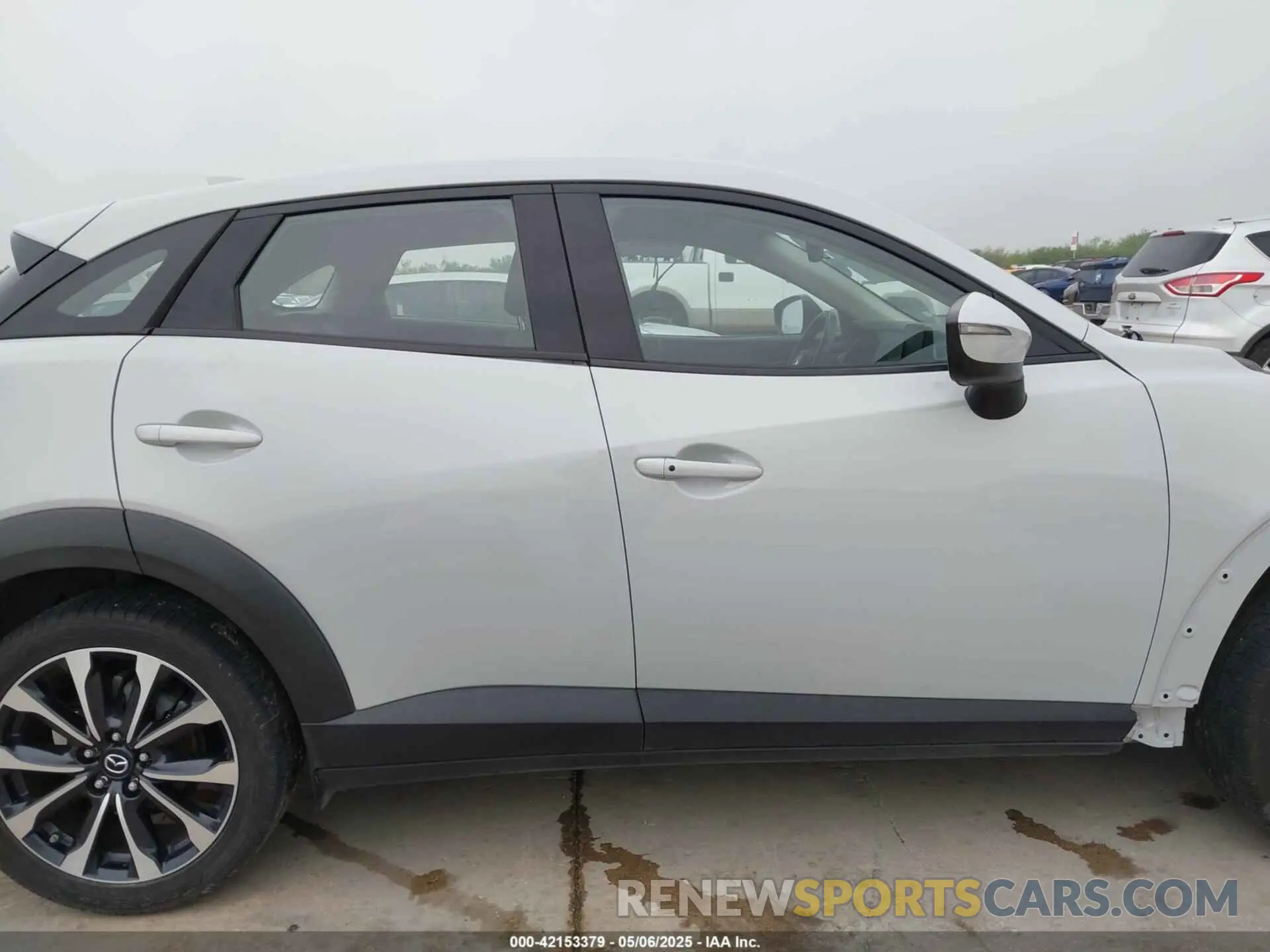 13 Photograph of a damaged car JM1DKDC71K1420987 MAZDA CX-3 2019