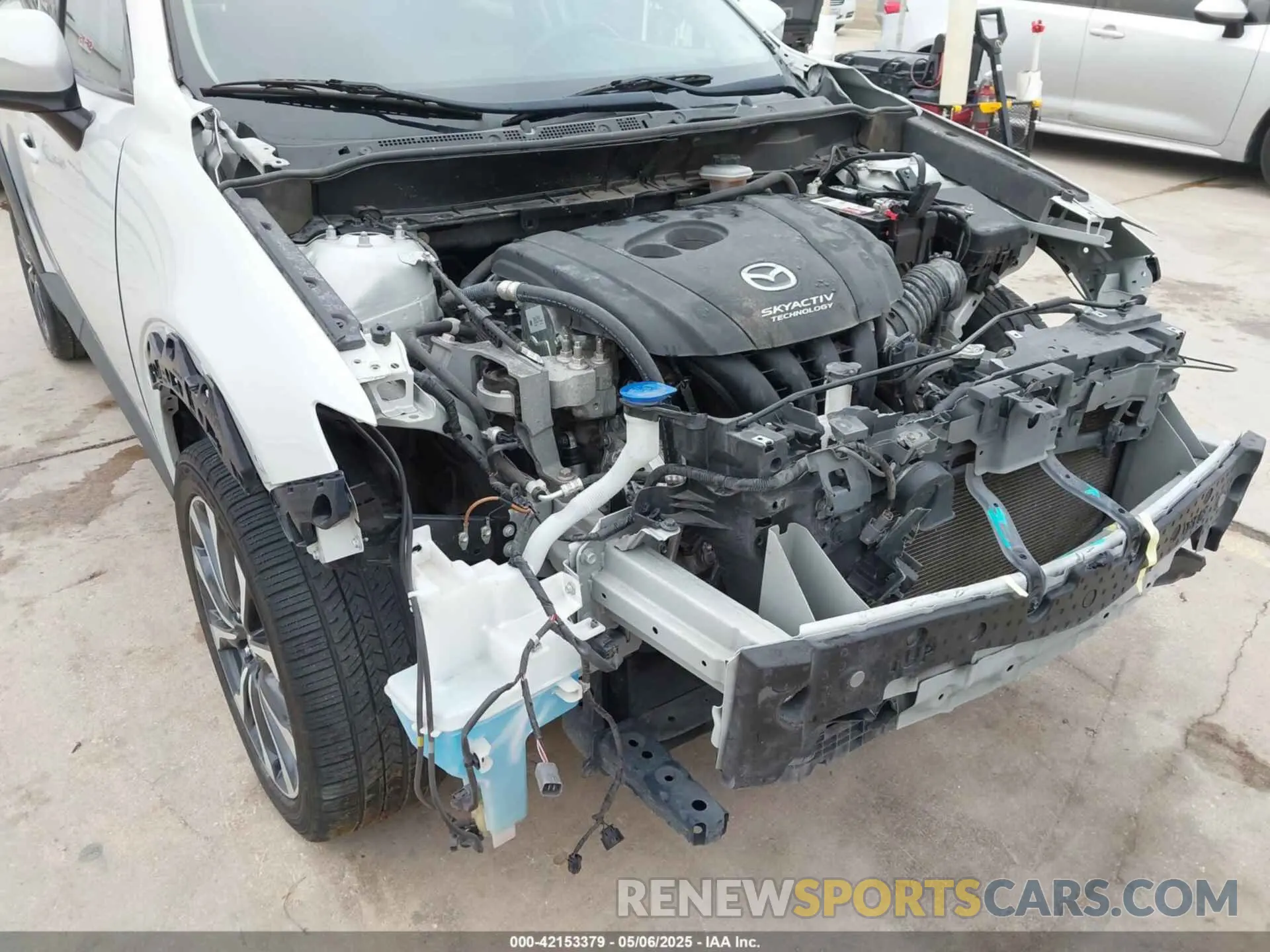 17 Photograph of a damaged car JM1DKDC71K1420987 MAZDA CX-3 2019