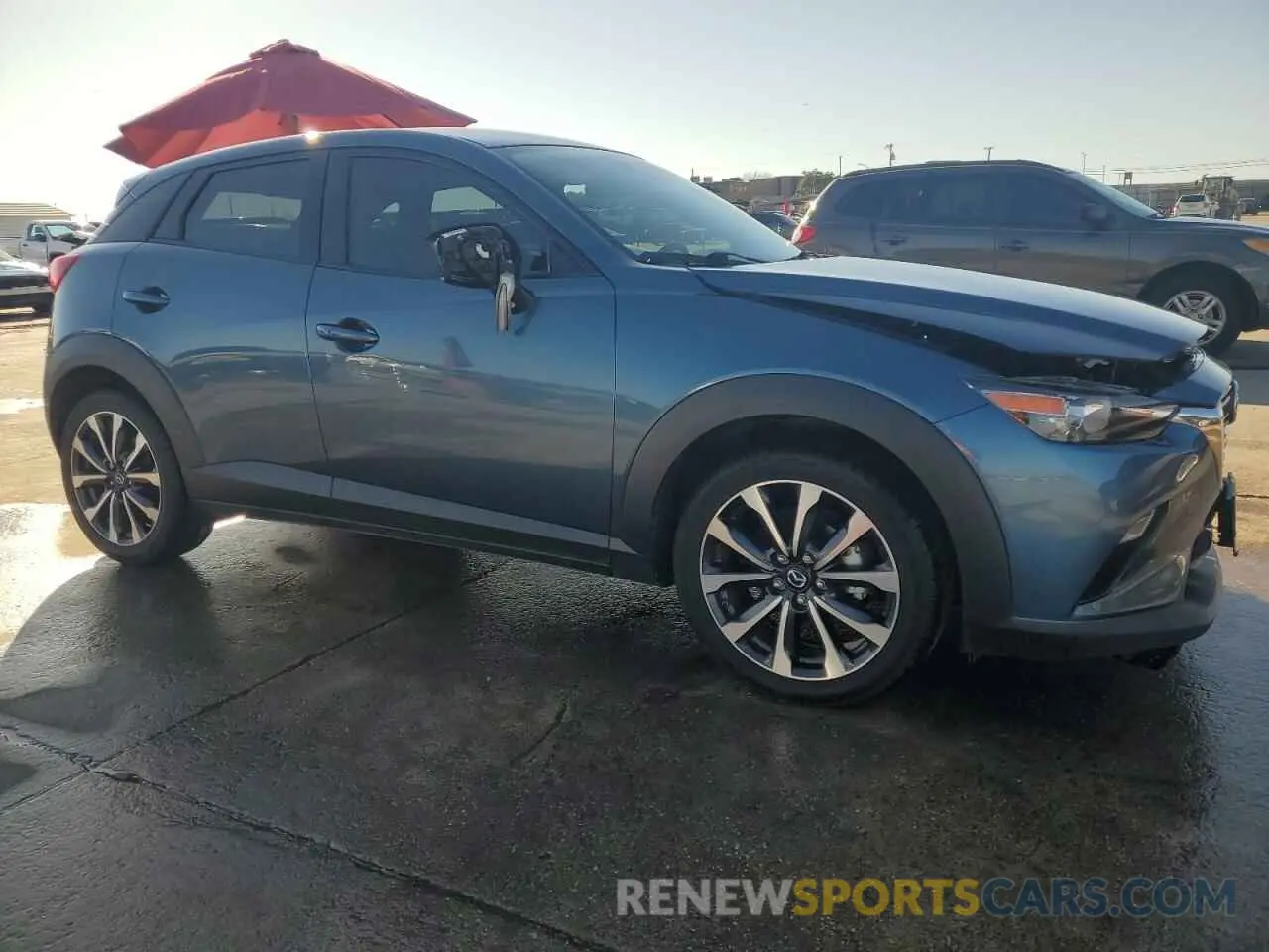4 Photograph of a damaged car JM1DKDC71K1446750 MAZDA CX-3 2019