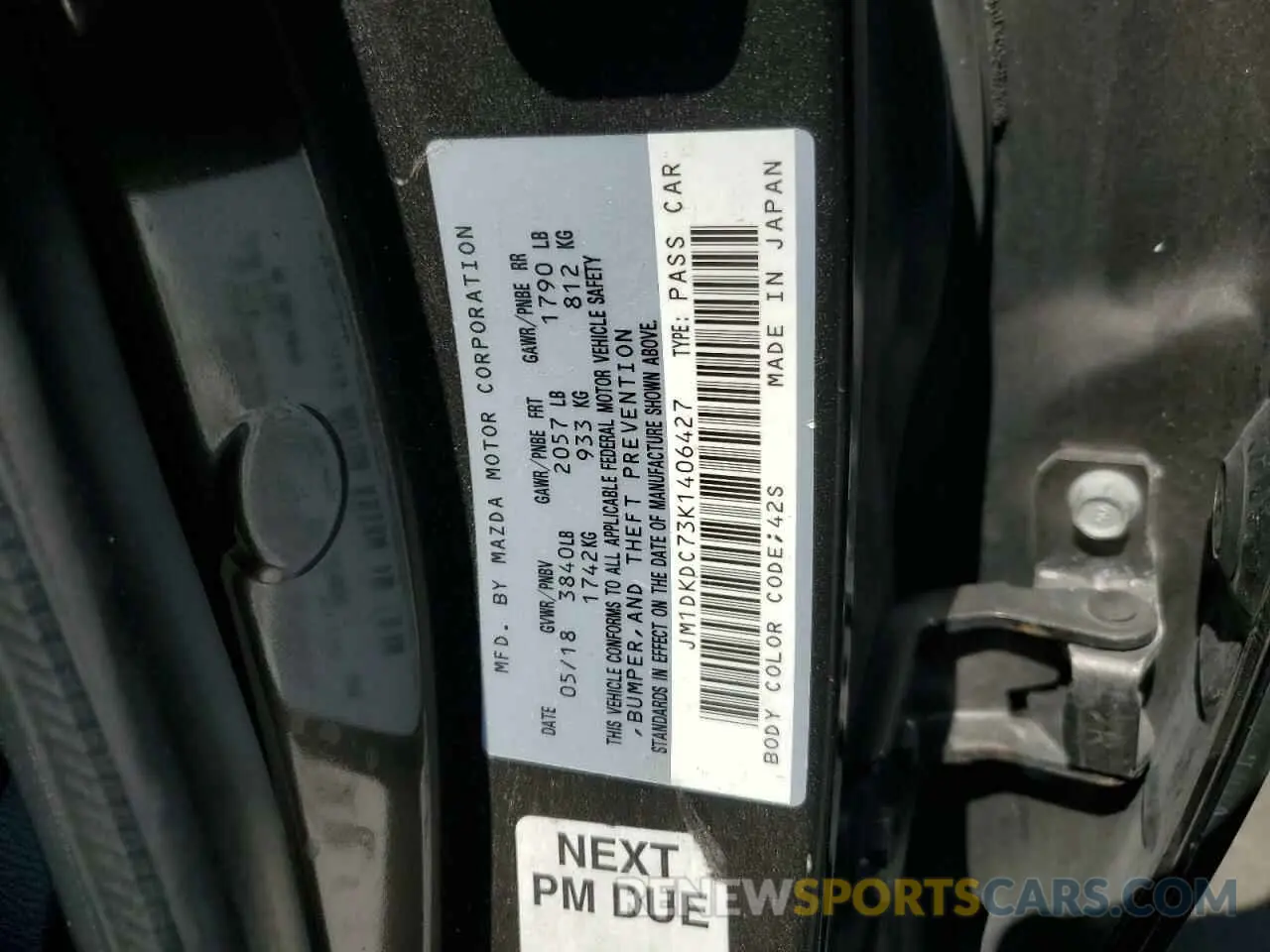 12 Photograph of a damaged car JM1DKDC73K1406427 MAZDA CX-3 2019