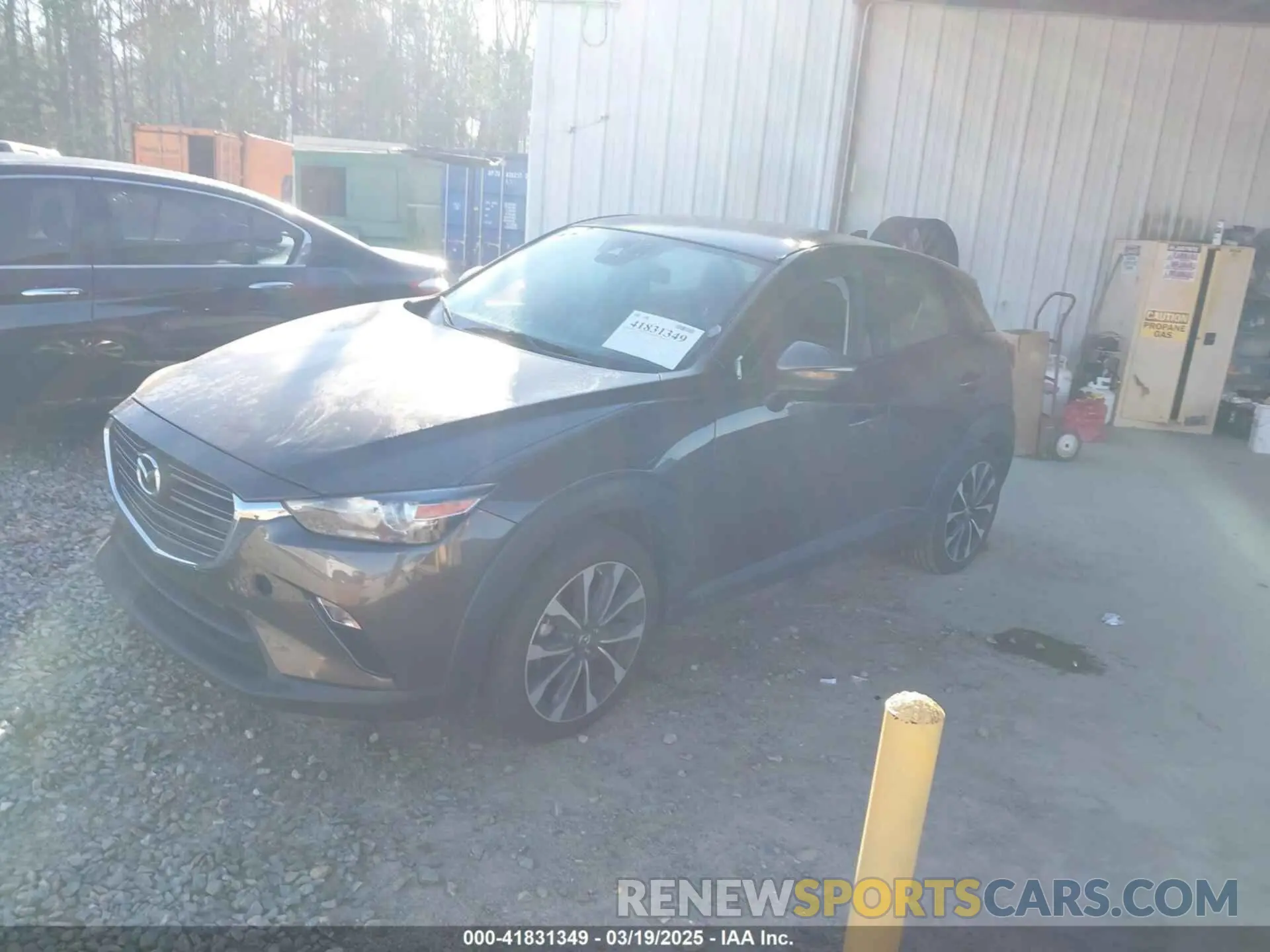 2 Photograph of a damaged car JM1DKDC76K0404001 MAZDA CX-3 2019