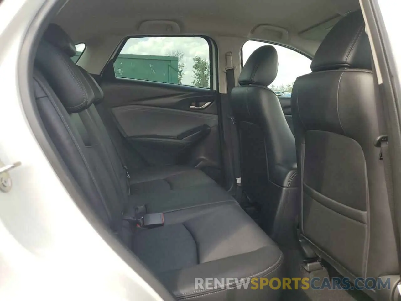 11 Photograph of a damaged car JM1DKDC78K1446163 MAZDA CX-3 2019