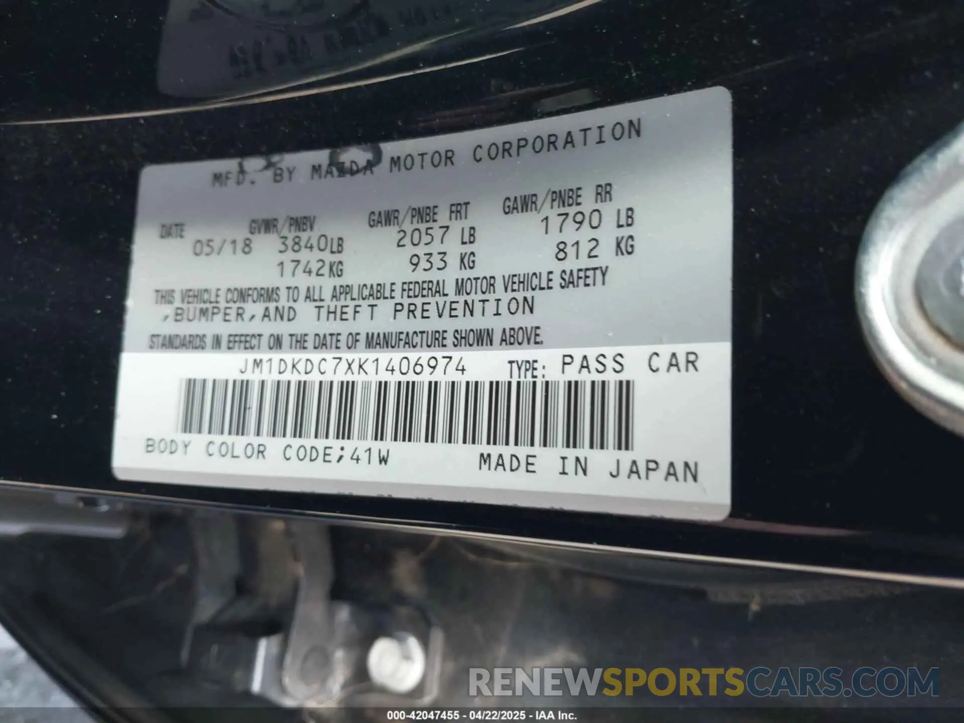 9 Photograph of a damaged car JM1DKDC7XK1406974 MAZDA CX-3 2019
