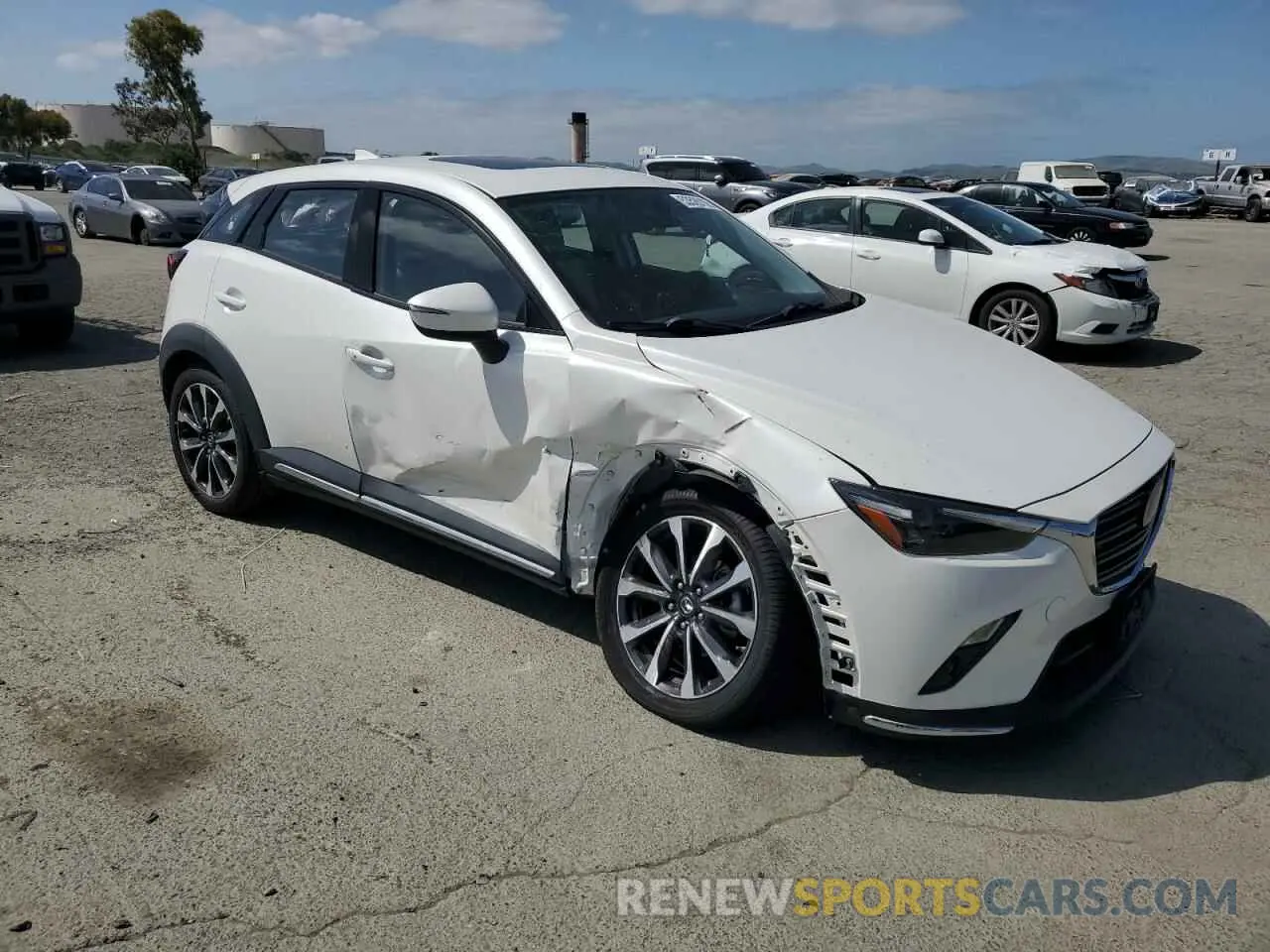 4 Photograph of a damaged car JM1DKDD76K0436980 MAZDA CX-3 2019