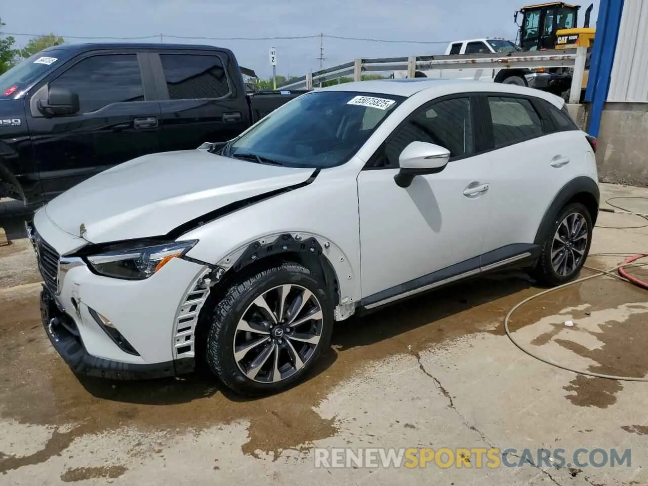 1 Photograph of a damaged car JM1DKDD78K0402295 MAZDA CX-3 2019