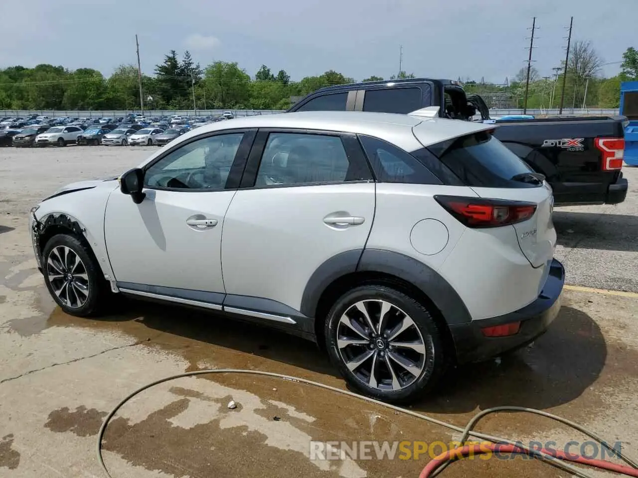 2 Photograph of a damaged car JM1DKDD78K0402295 MAZDA CX-3 2019