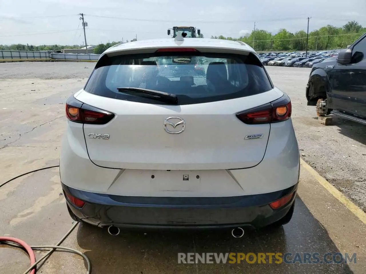 6 Photograph of a damaged car JM1DKDD78K0402295 MAZDA CX-3 2019