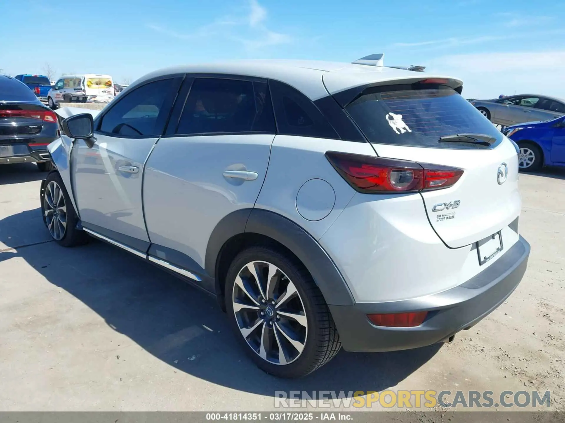 3 Photograph of a damaged car JM1DKDD78K0408033 MAZDA CX-3 2019