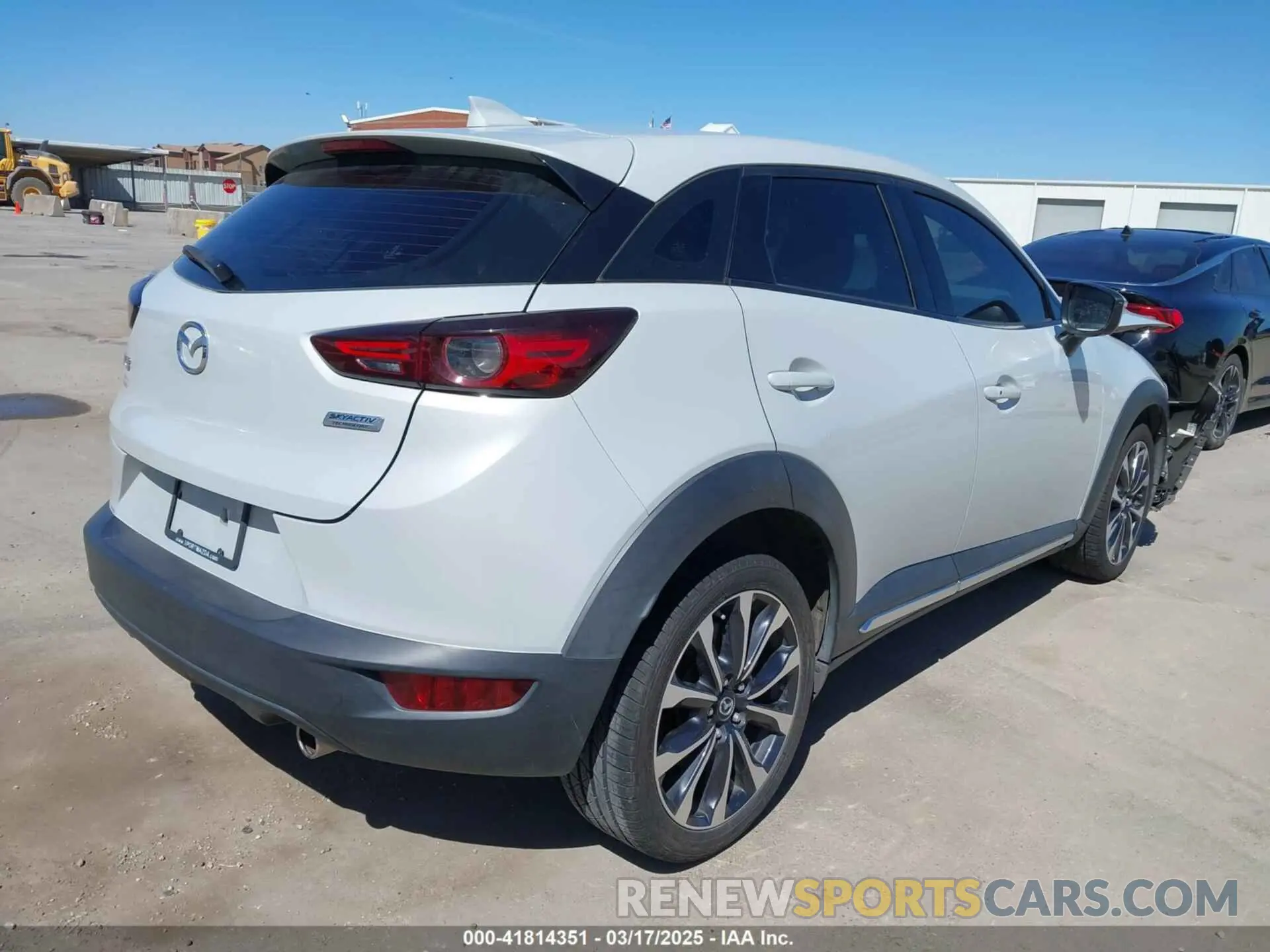 4 Photograph of a damaged car JM1DKDD78K0408033 MAZDA CX-3 2019