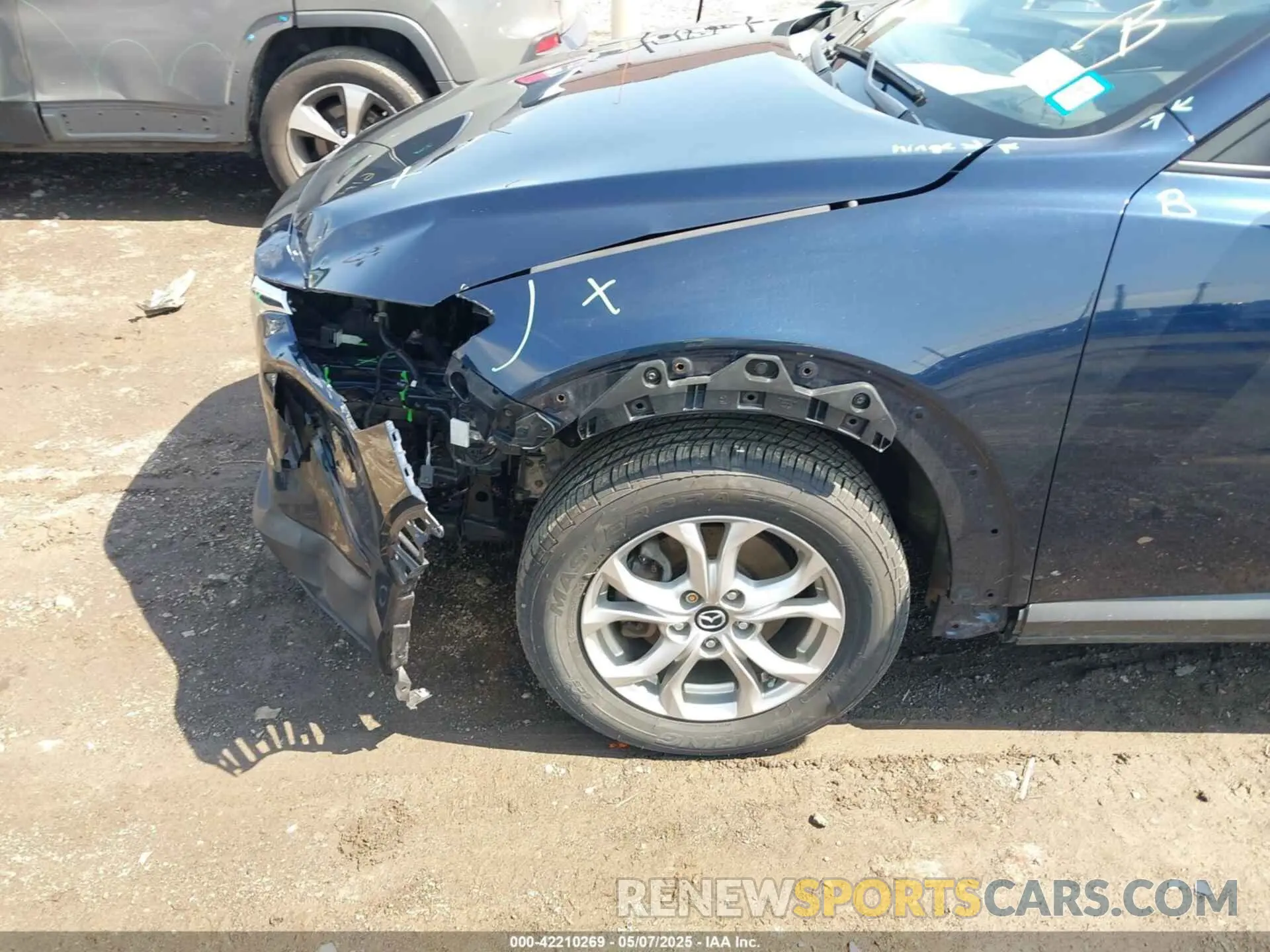 18 Photograph of a damaged car JM1DKFB71K0445584 MAZDA CX-3 2019