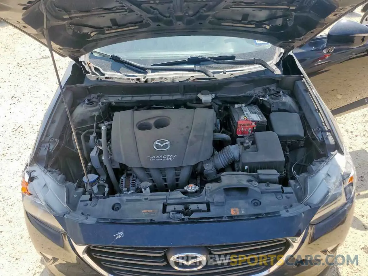 12 Photograph of a damaged car JM1DKFB72K1460962 MAZDA CX-3 2019