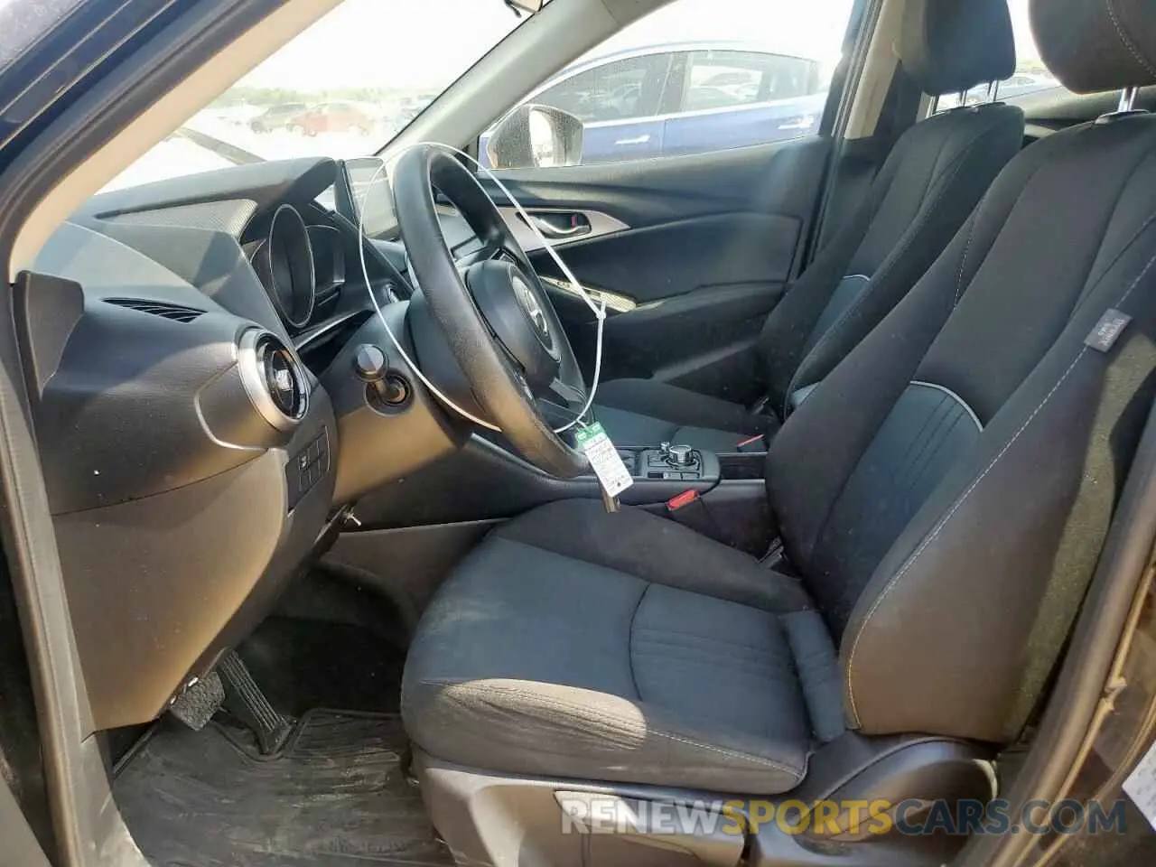 7 Photograph of a damaged car JM1DKFB72K1460962 MAZDA CX-3 2019